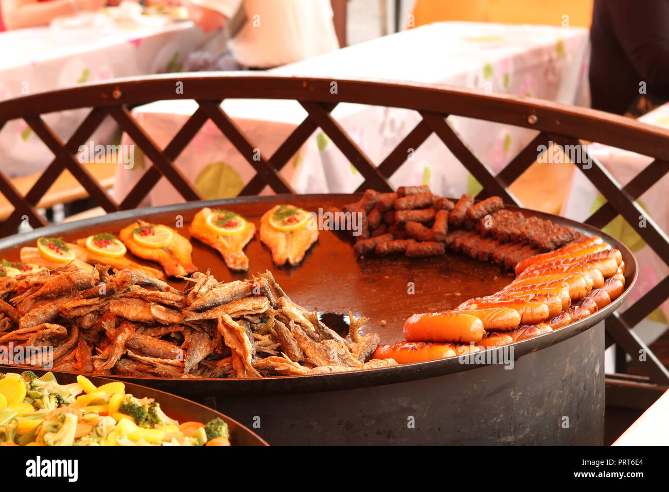 street food .fast cooking Stock Photo - Alamy