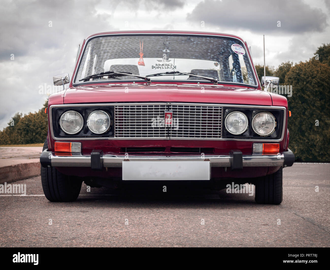 VILNIUS, LITHUANIA-AUGUST 26, 2018: VAZ-2106 Zhiguli at the city streets  Stock Photo - Alamy