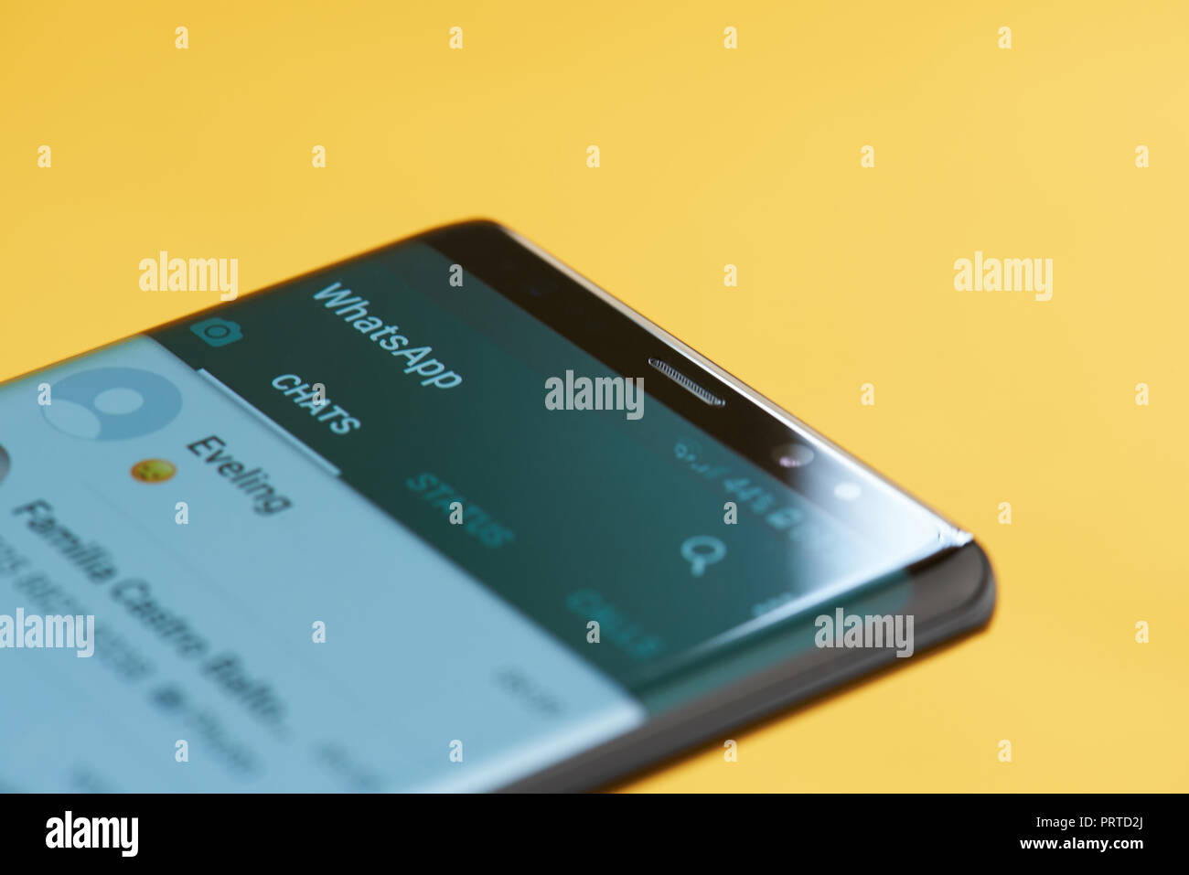 Whatsapp logo icon hi-res stock photography and images - Alamy