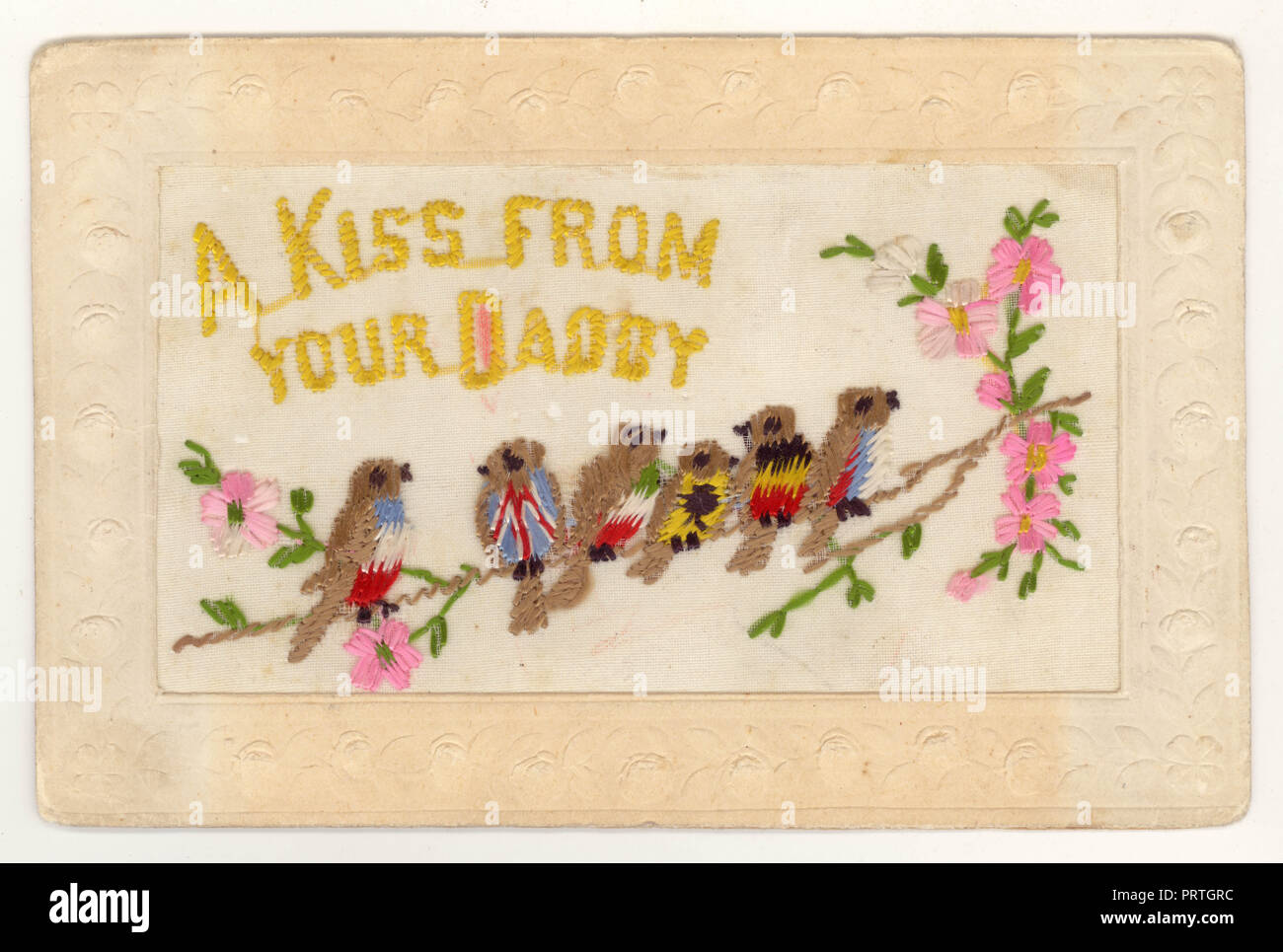 Sentimental WW1 silk postcard - a kiss from your daddy, sent from Le Havre, 15 October 1916 Stock Photo