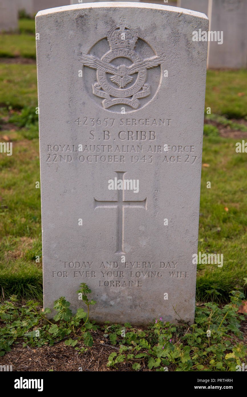 Commonwealth War Graves Commission Grave of Stanley Bridson Cribb of the Royal Australian Air Force, Haycombe Cemetery, Bath UK Stock Photo