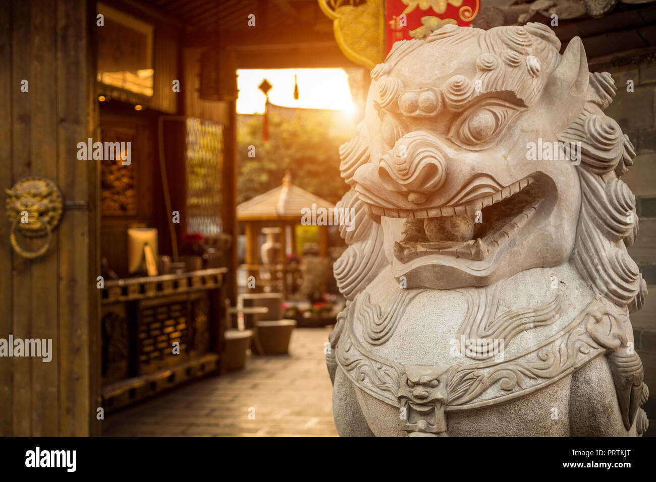 Old town of Lijiang at sunrise, Yunnan, China Stock Photo - Alamy