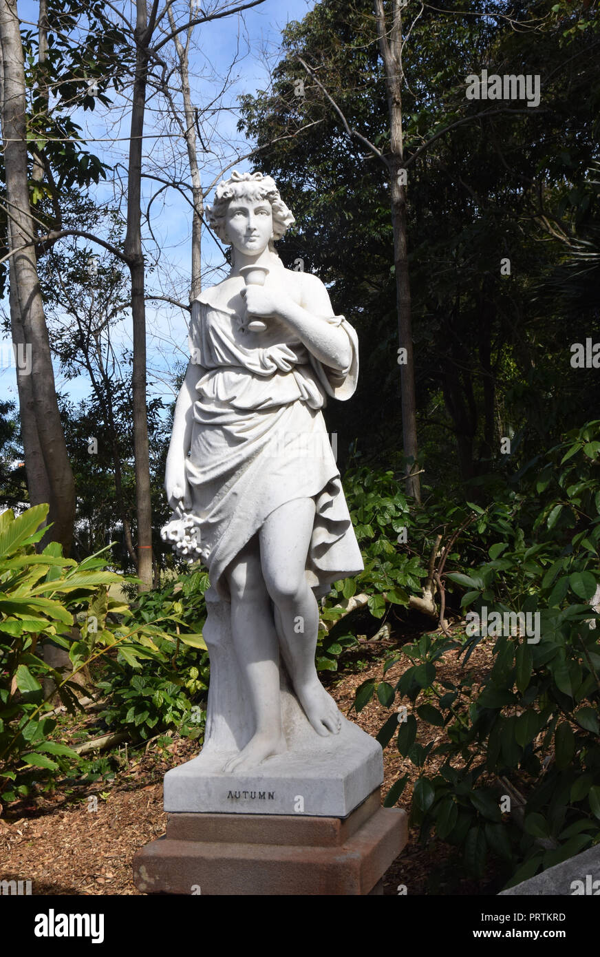 Statue to Autumn, Sydney Royal Botanical garden Stock Photo Alamy