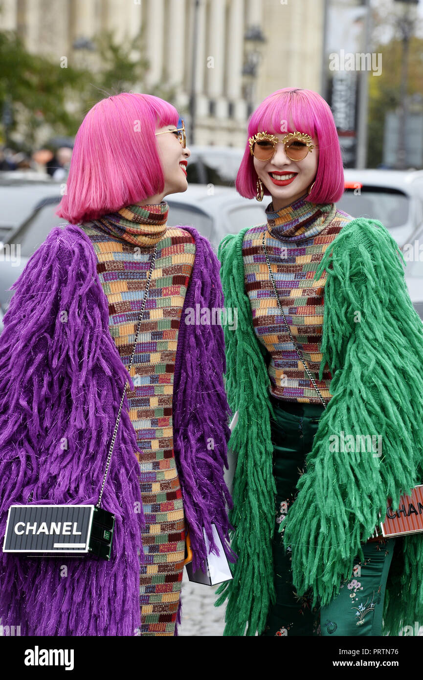 Amiaya / Aya & Ami Suzuki J-Pop twin sisters - StreetStyle outside CHANEL -  Paris Fashion Week RTW SS 2019 - Le Grand-Palais - Paris - France Stock  Photo - Alamy