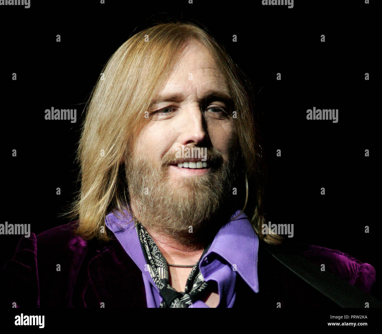 Tom petty 2008 hi-res stock photography and images - Alamy