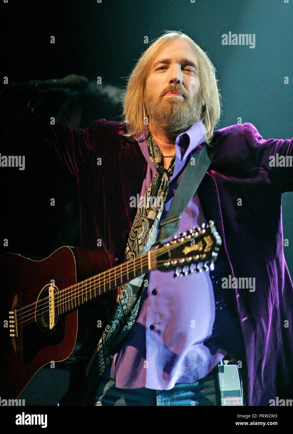 Tom petty 2008 hi-res stock photography and images - Alamy