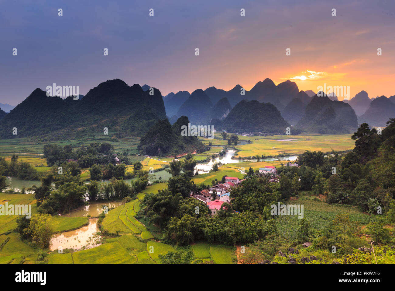Magical sunset on the area near mountain Phong Nam, Cao Bang province, Vietnam Stock Photo