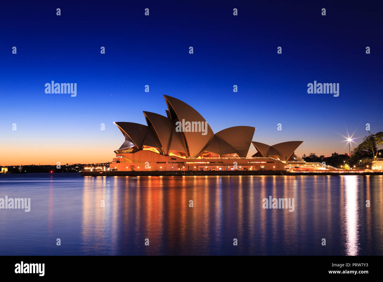 sydnee opera house