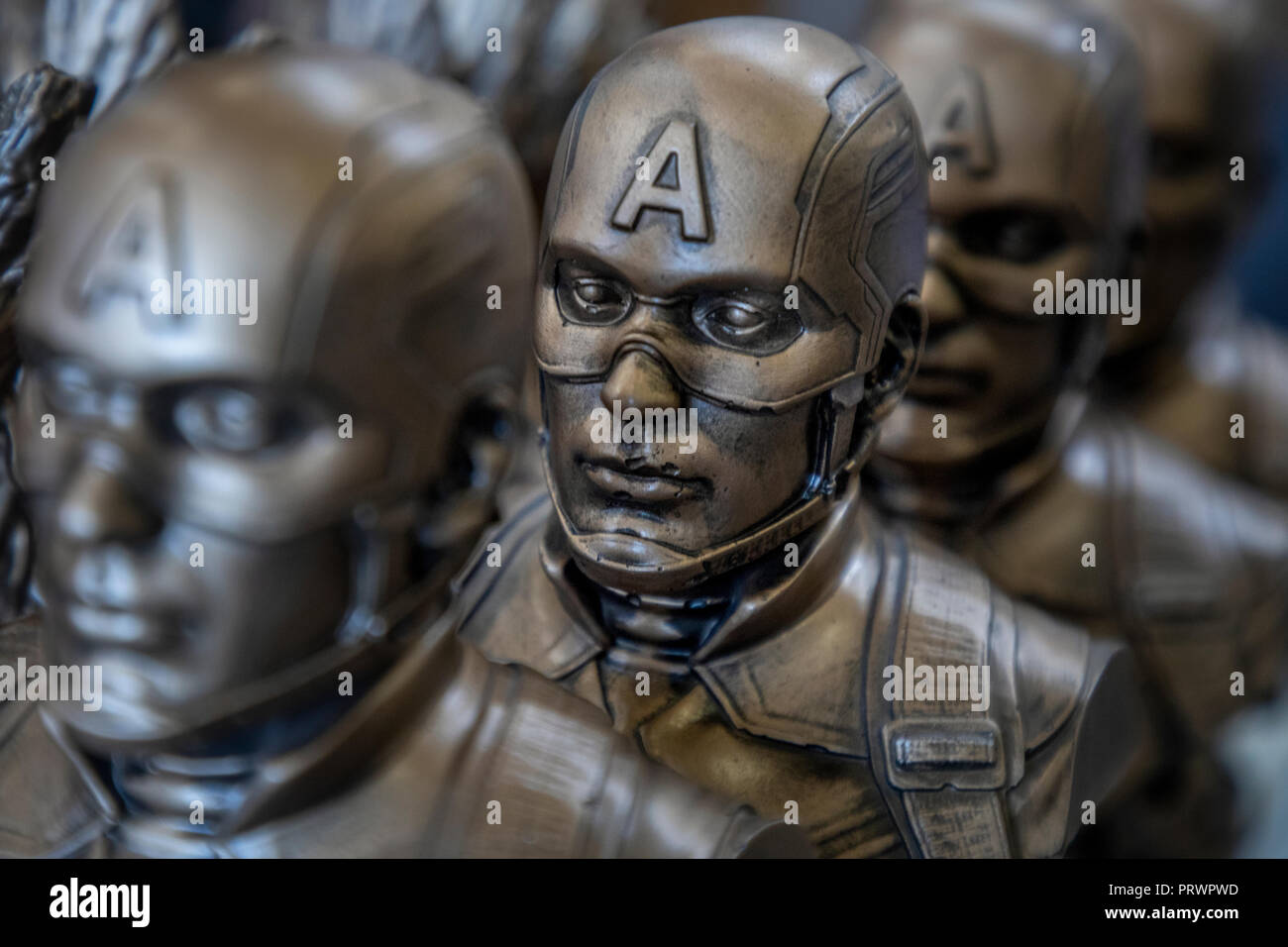 Moscow, Russia. 04 October, 2018 A bust of Captain America at the shop counter at the 2018 Igromir computer and video games exhibition, at Crocus Expo International Exhibition Center in Moscow region, Russia Credit: Nikolay Vinokurov/Alamy Live News Stock Photo