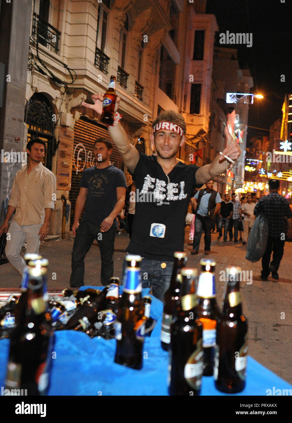 June Istanbul Turkey A Street Vendor Sell Alcohol Very Late