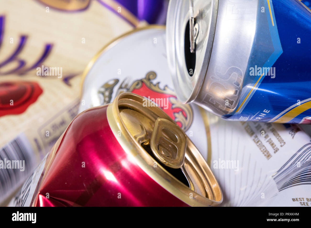 Empty beer cans recycling hires stock photography and images Alamy