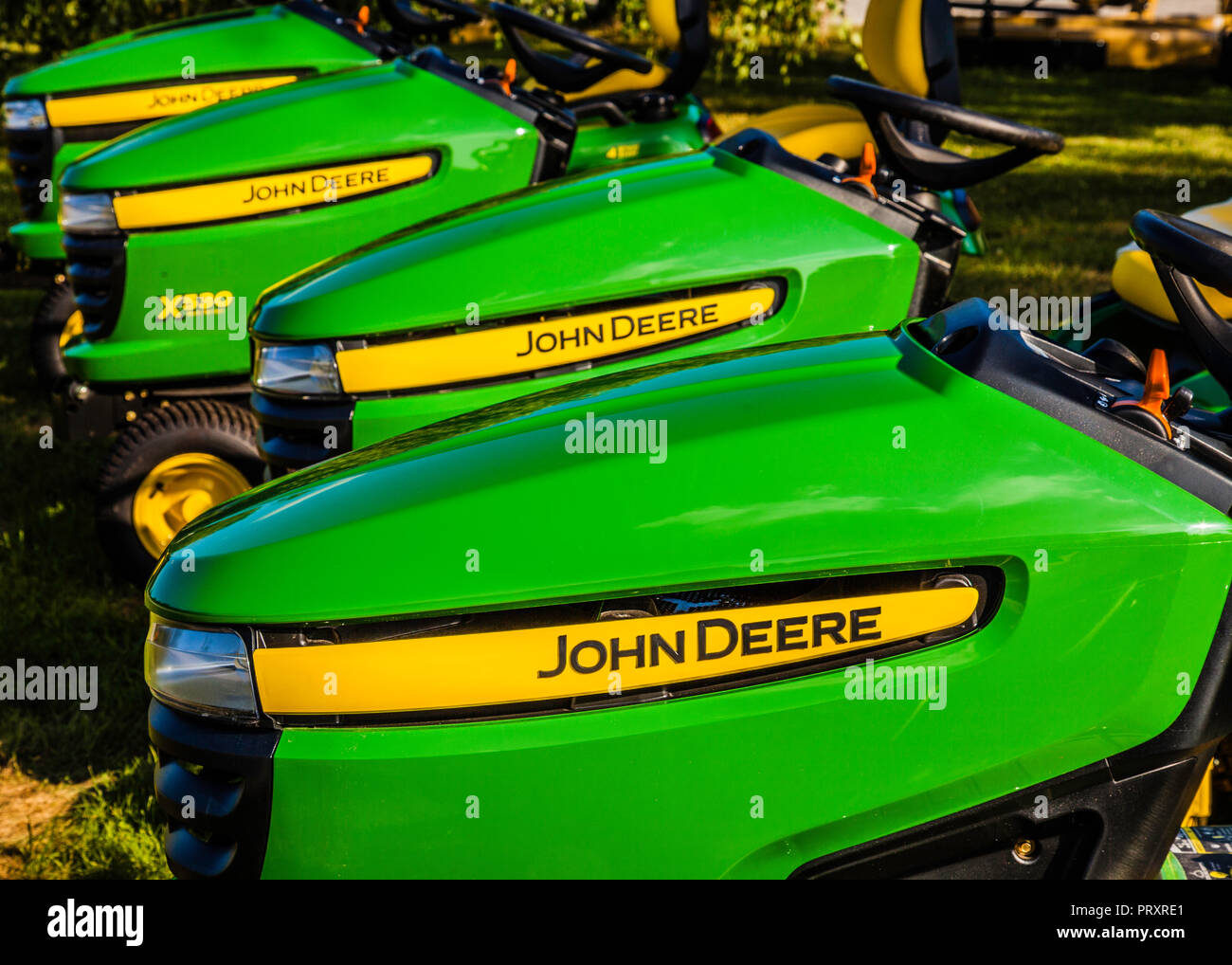 John Deere Riding Mowers Canaan, Connecticut, USA Stock Photo Alamy