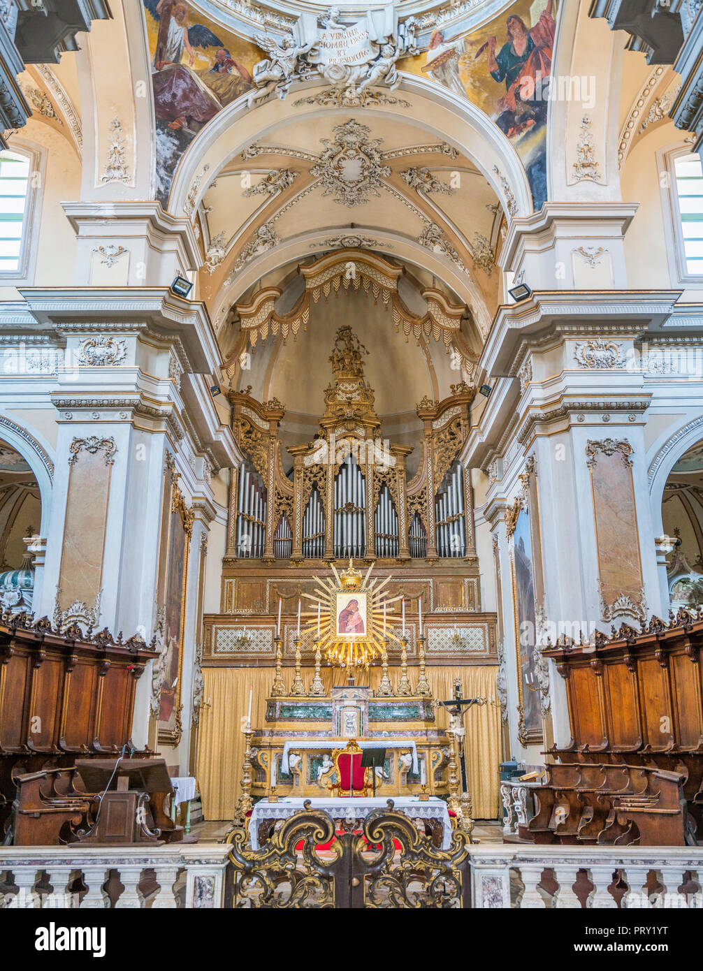 Basilica Della Collegiata In Catania Sicily Southern Italy Stock basilica-della-collegiata-in-catania-sicily-southern-italy-stock