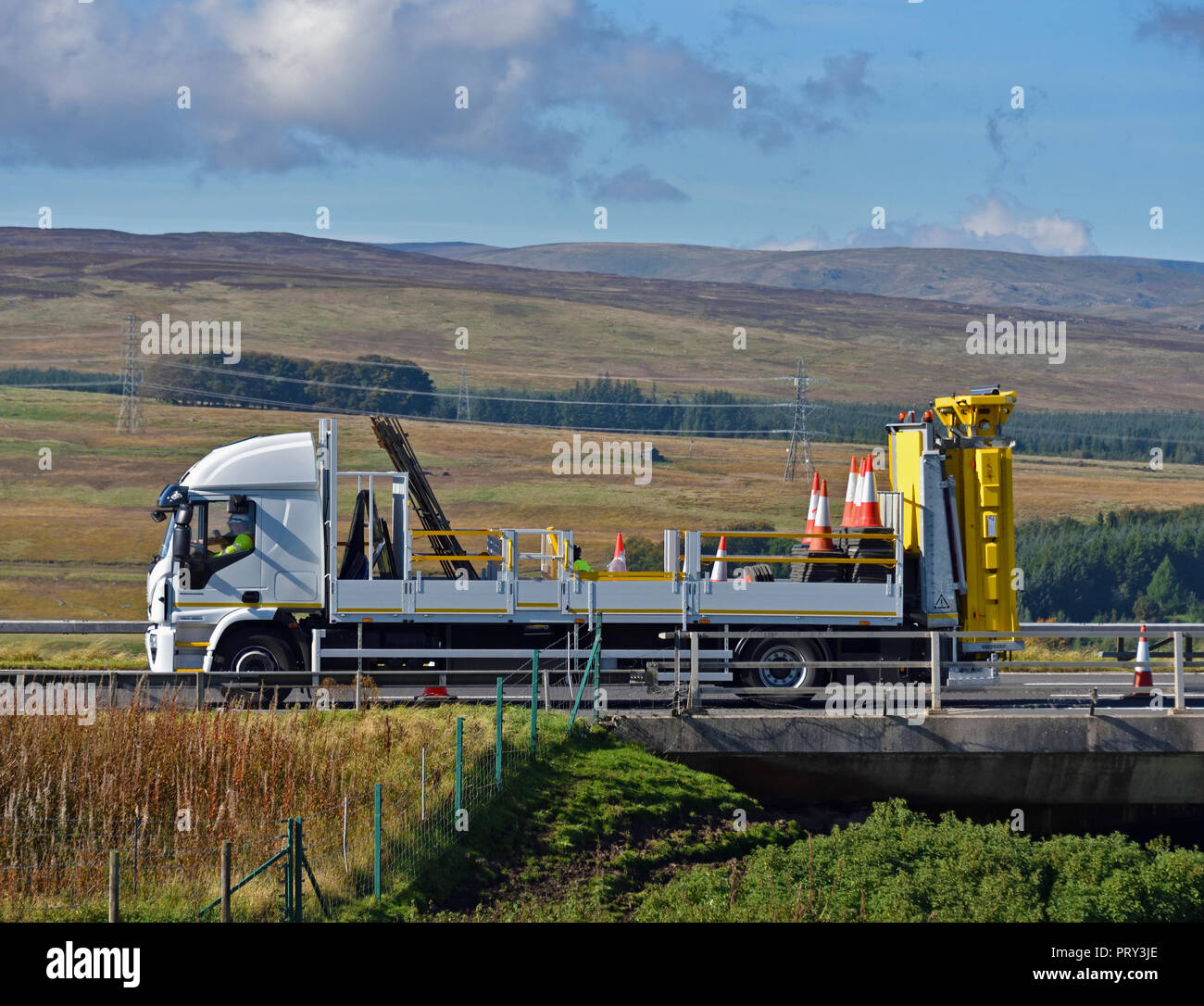 Motorway maintenance vehicle. M6 Southbound carriageway, Shap, Cumbria, England, United Kingdom, Europe. Stock Photo