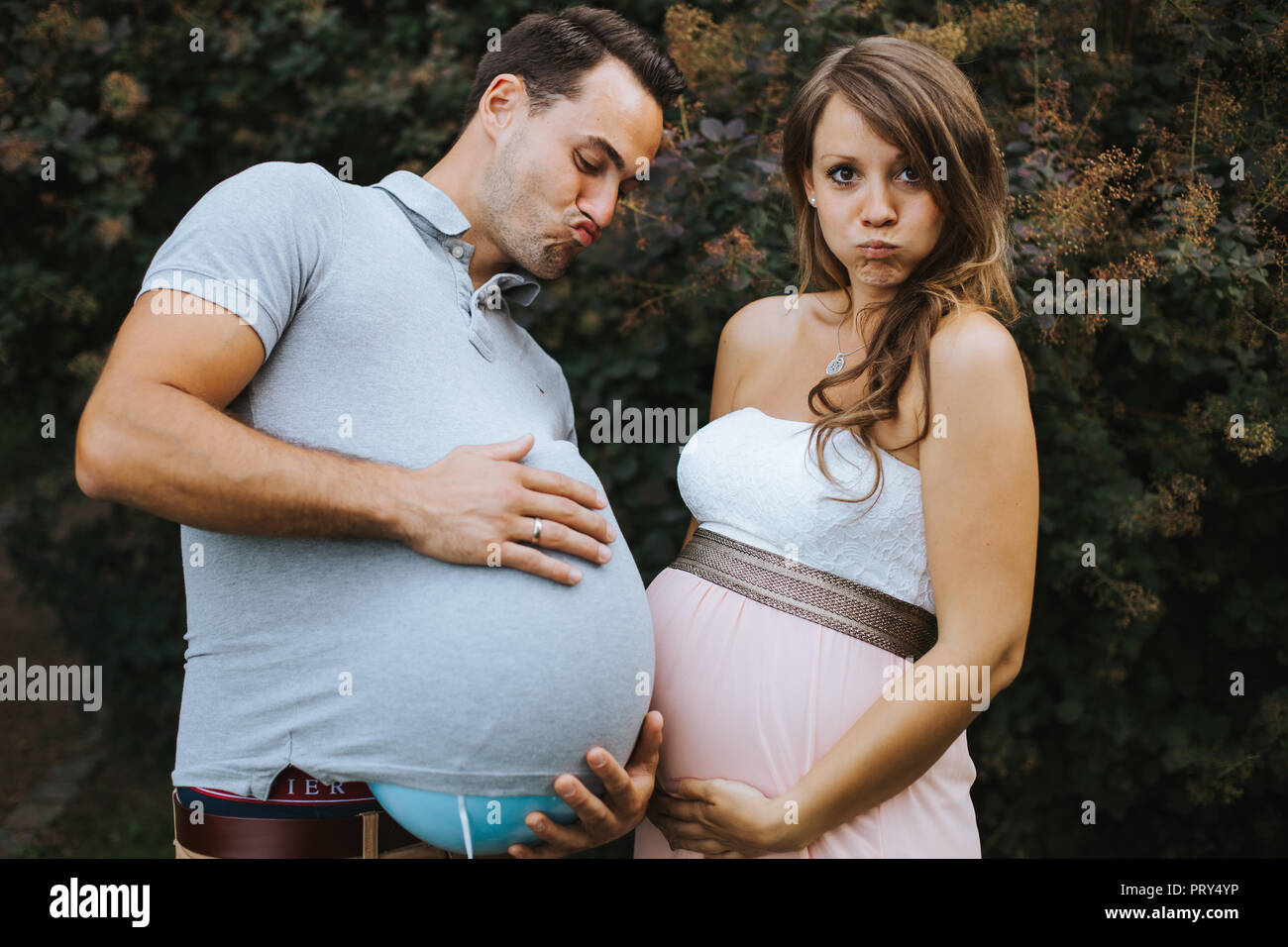 Funny pregnancy hi-res stock photography and images - Alamy
