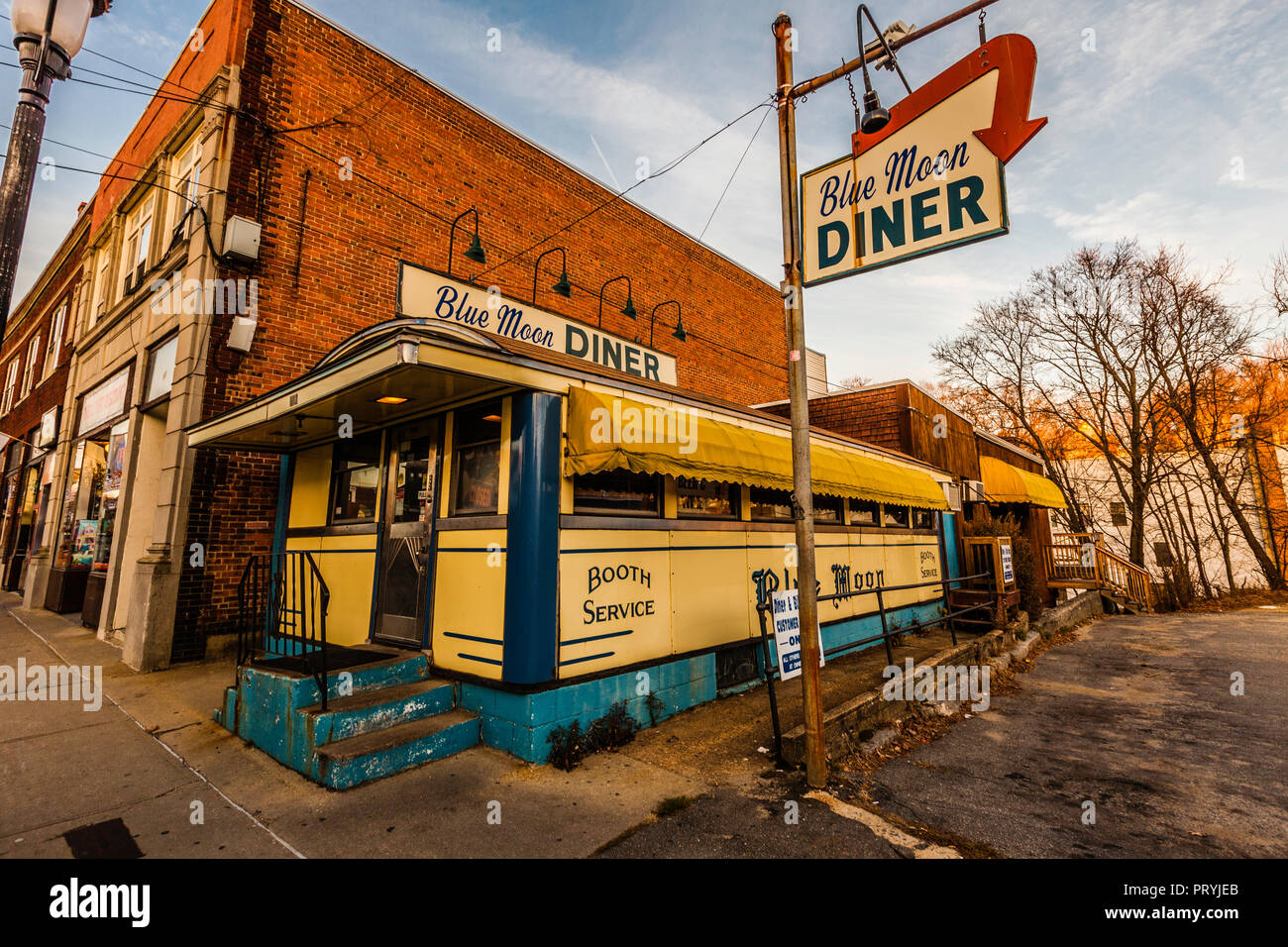 Blue moon diner hires stock photography and images Alamy