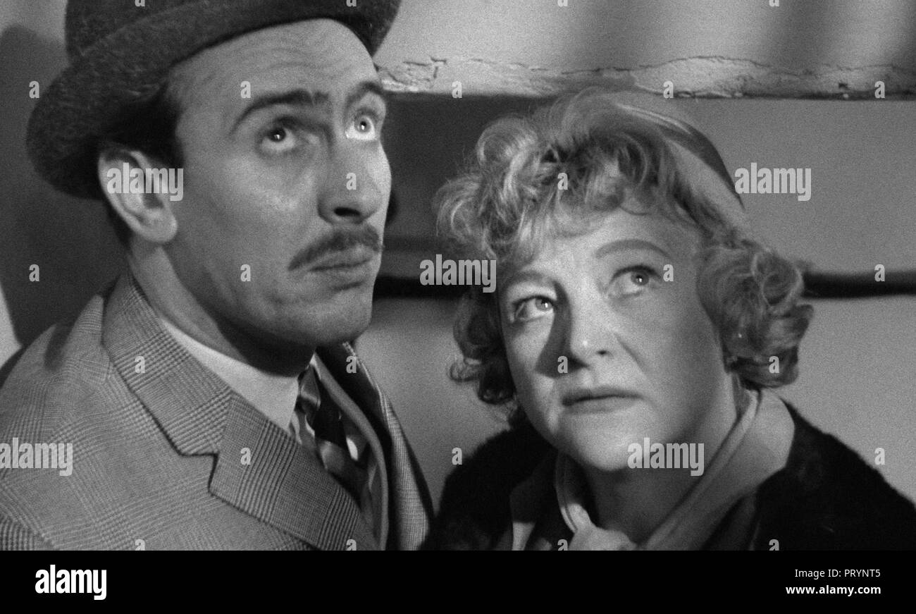a-taste-of-honey-1961-dora-bryan-stock-photos-a-taste-of-honey-1961