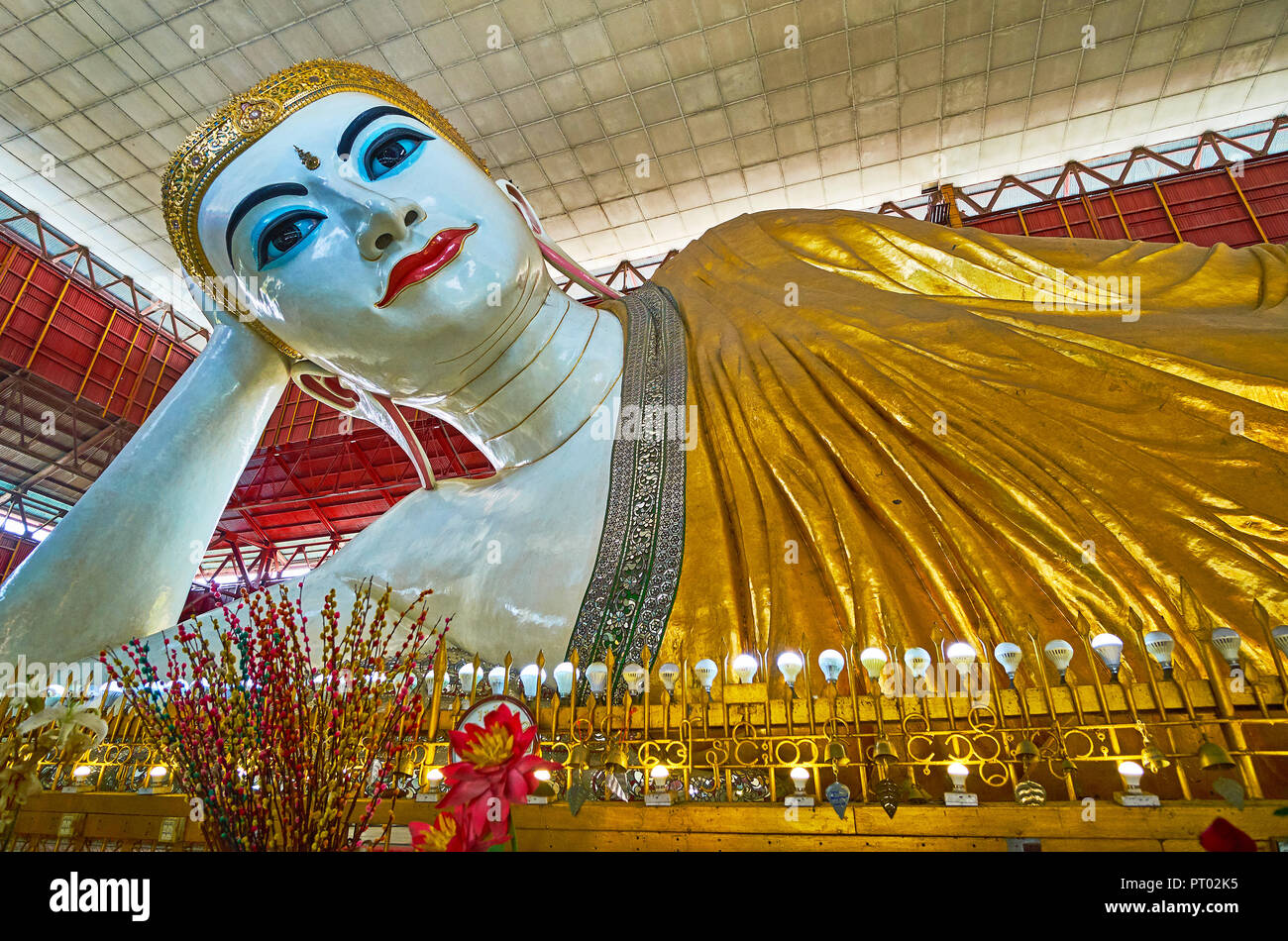 YANGON, MYANMAR - FEBRUARY 27, 2018: The Chaukhtatgyi Temple is famous