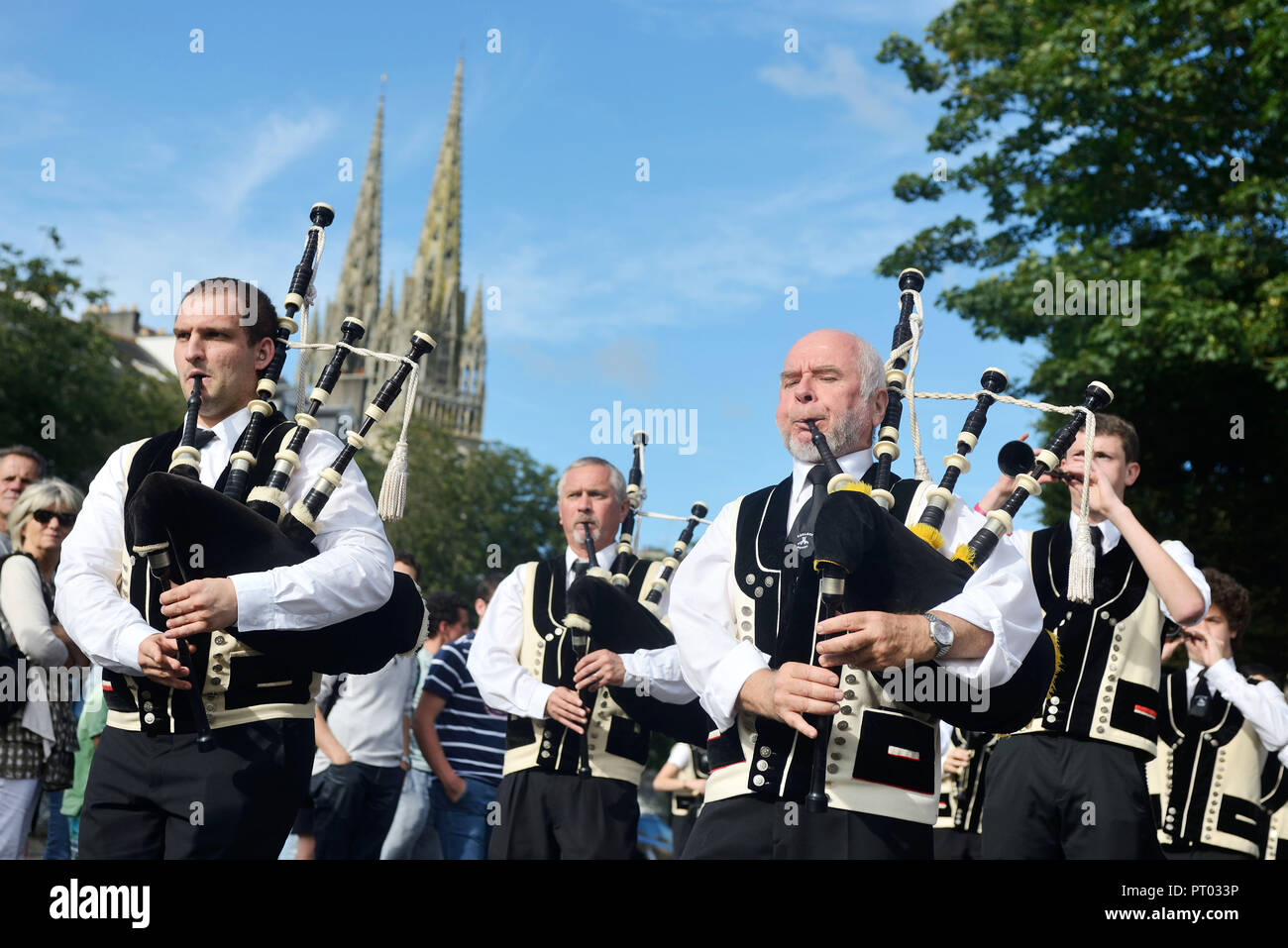 Brittany bagpipes hires stock photography and images Alamy