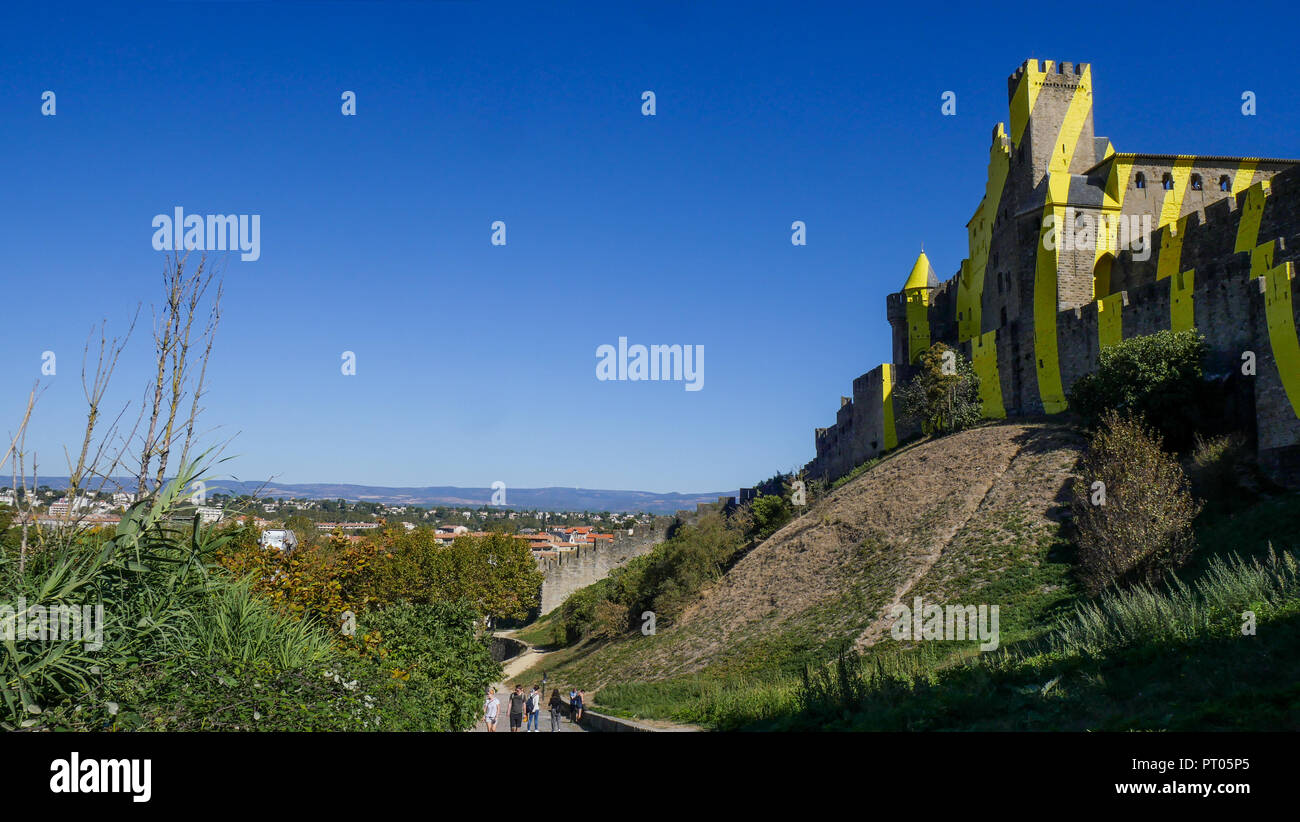 Old walled city of Carcassonne, Aude, France Stock Photo - Alamy
