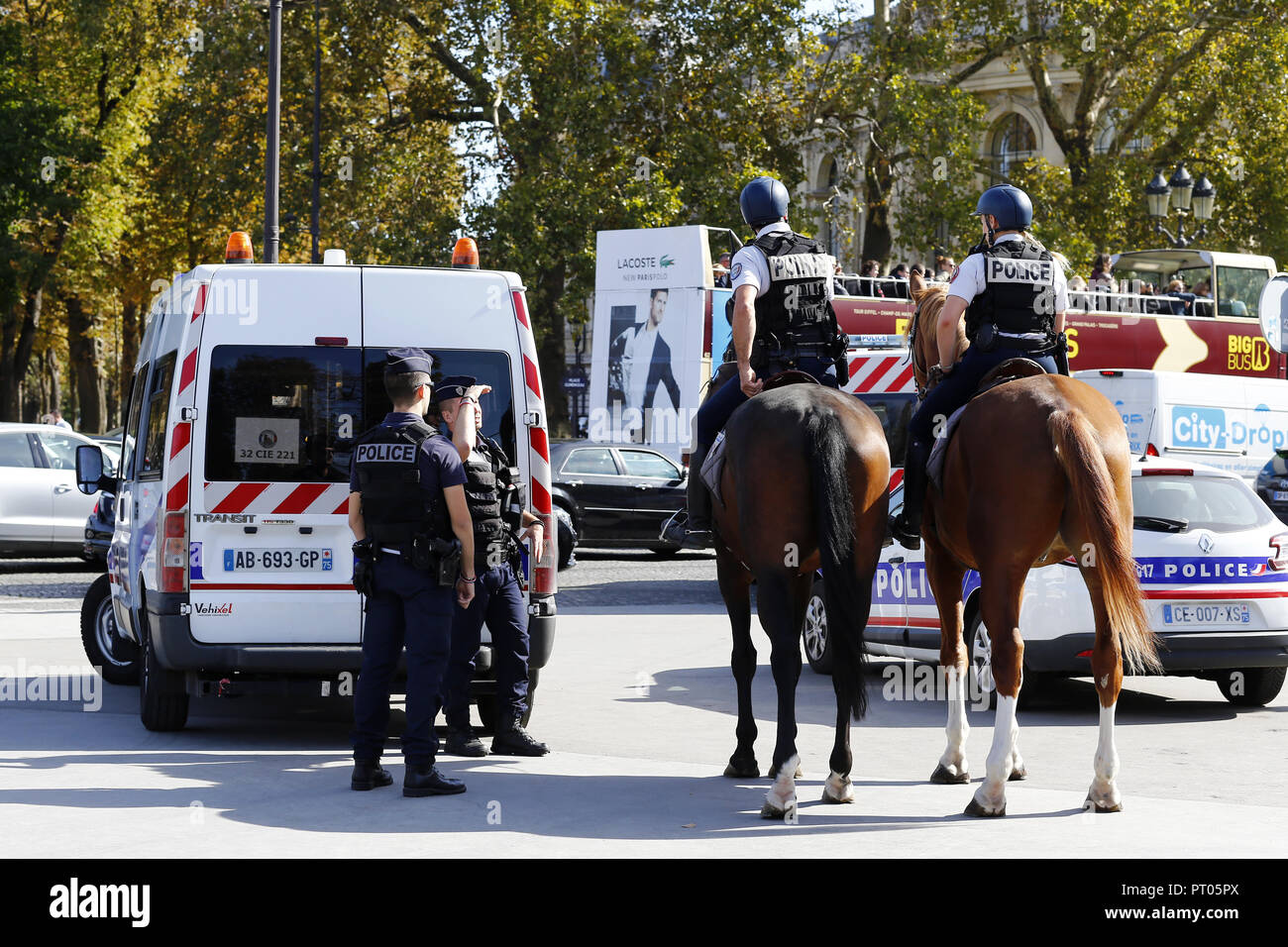Female french officers hi-res stock photography and images - Alamy