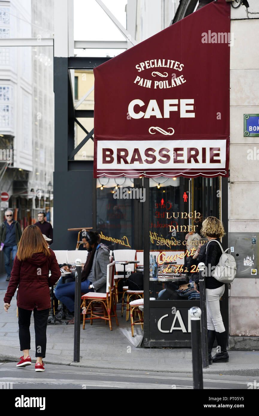 Café Brasserie - Quai Malaquais - Paris - France Stock Photo