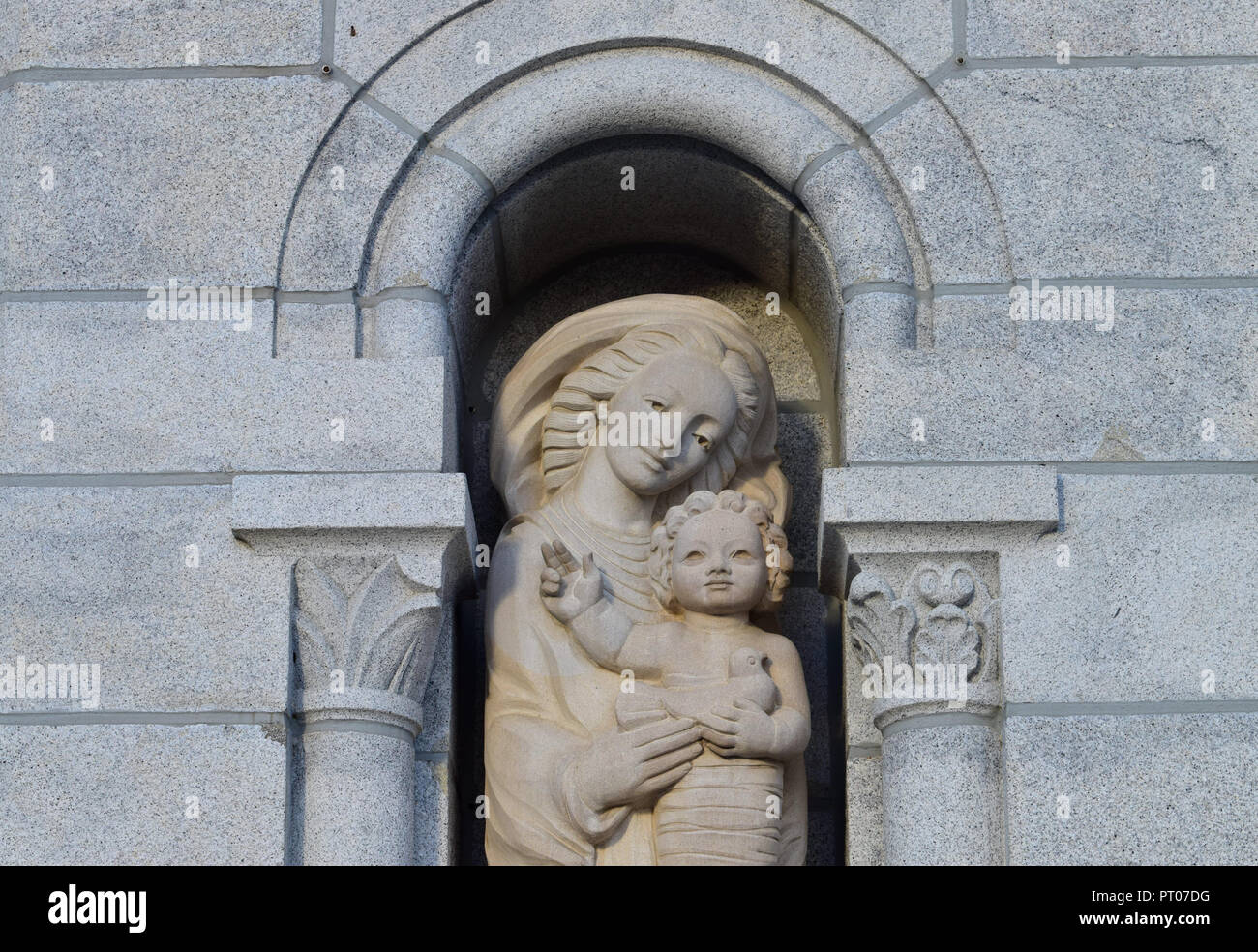 Mother Mary and Jesus Stock Photo - Alamy