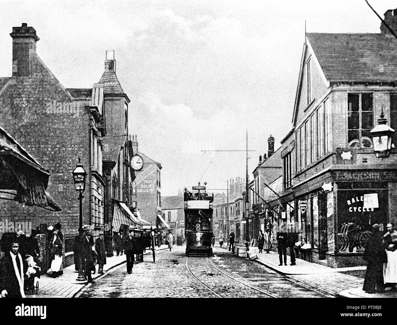 Castleford 1900s hires stock photography and images Alamy