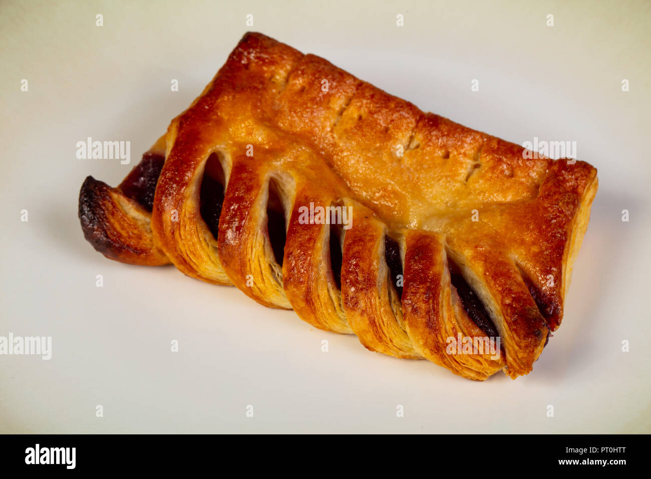Puff pastry cannoli hi-res stock photography and images - Alamy