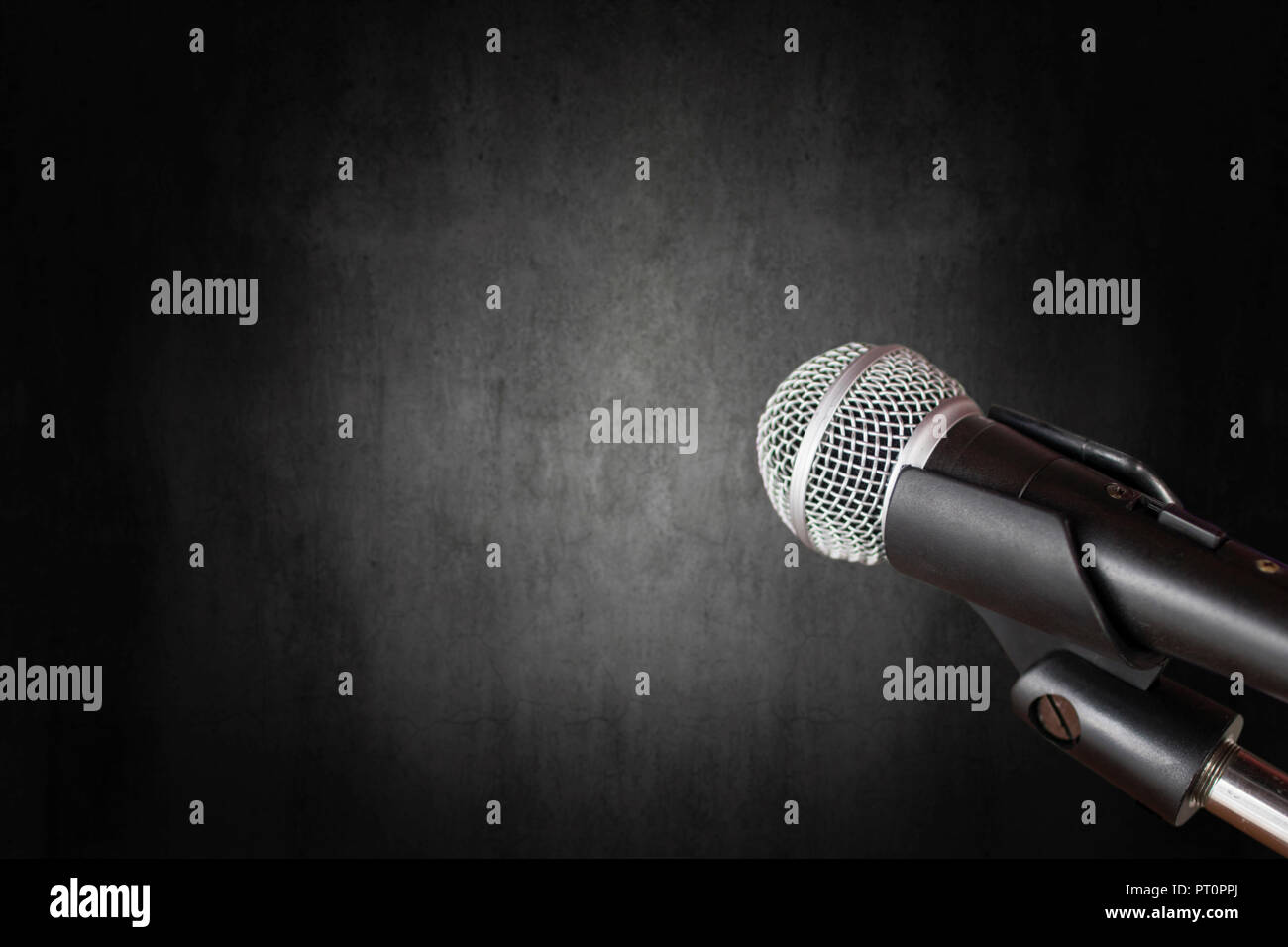 Microphone On Dark Room And Studio Background Music And Singing Concept Stock Photo Alamy