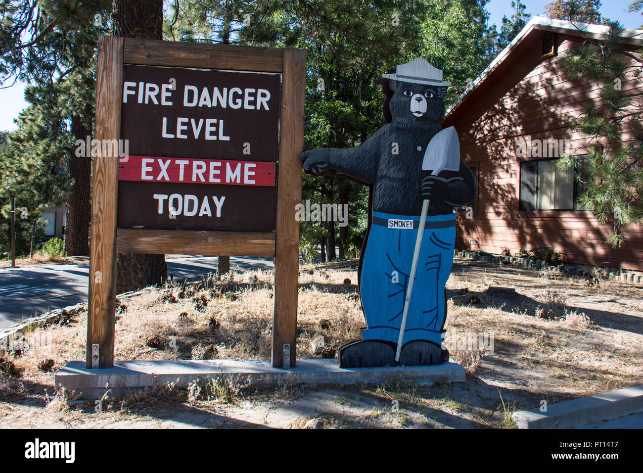 Smokey the bear fire safety sign hires stock photography and images