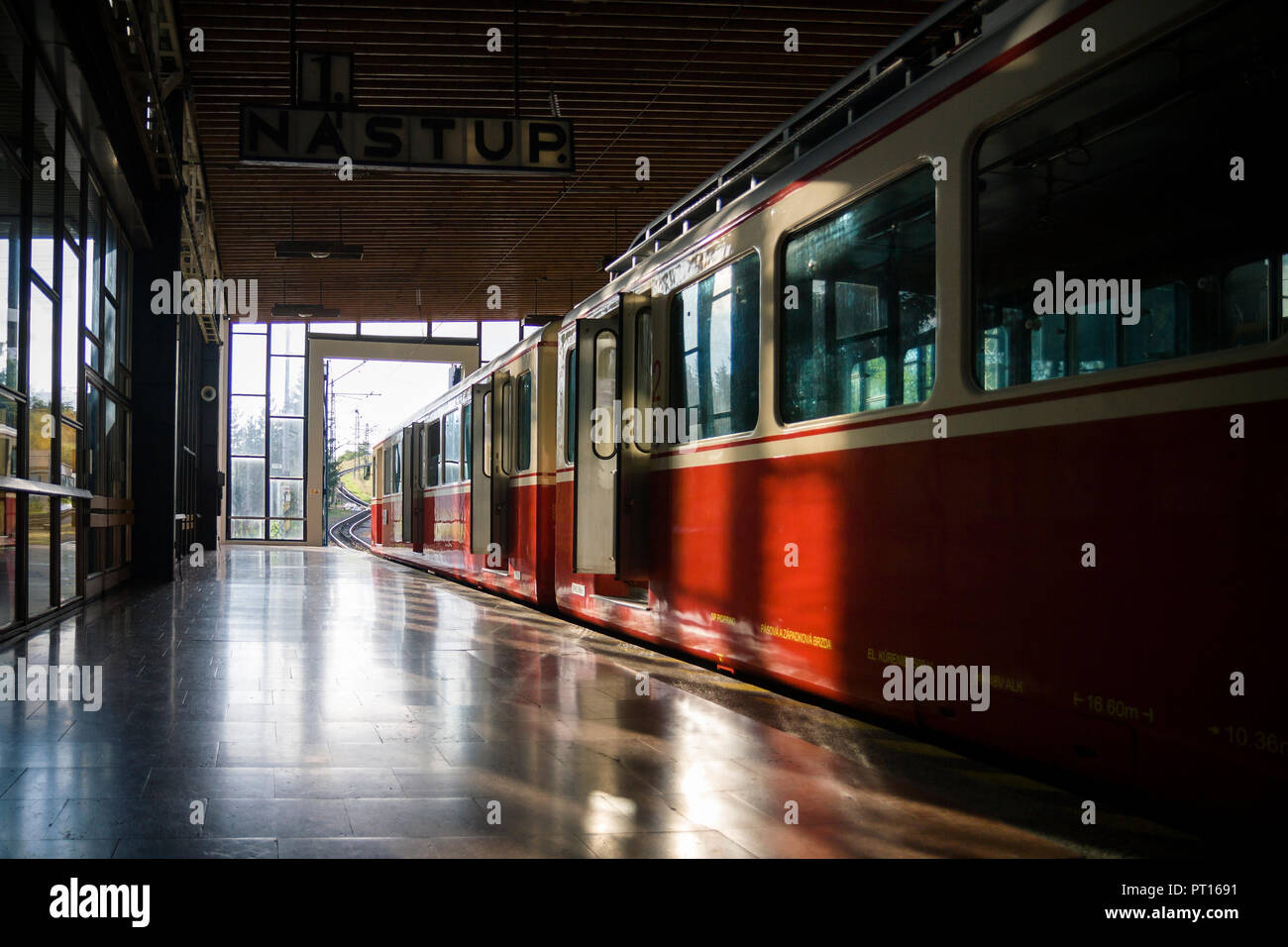 Rack railway station hires stock photography and images Alamy