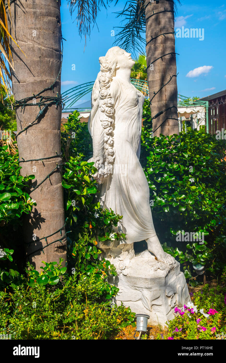 traditional italian statue, fountain statue, lady long hair robes, stone  marble, dress, Pompeii Italy Stock Photo - Alamy