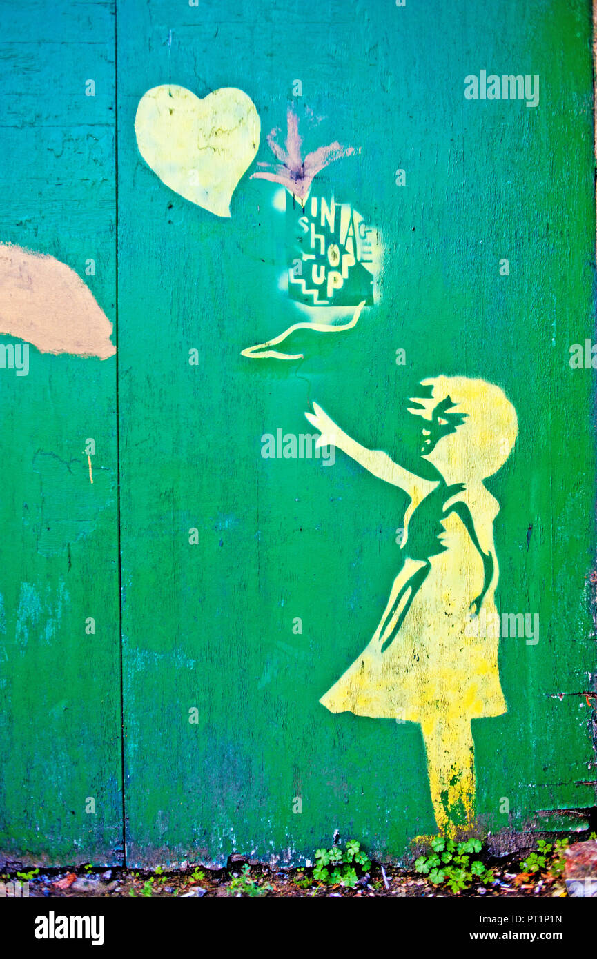 Street Art, Little girl, Piccadilly, York, England Stock Photo Alamy