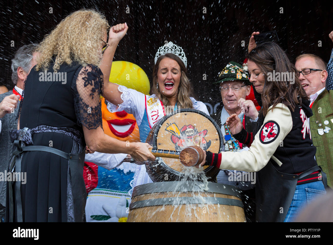 Oktoberfest kitchener ontario canada hires stock photography and