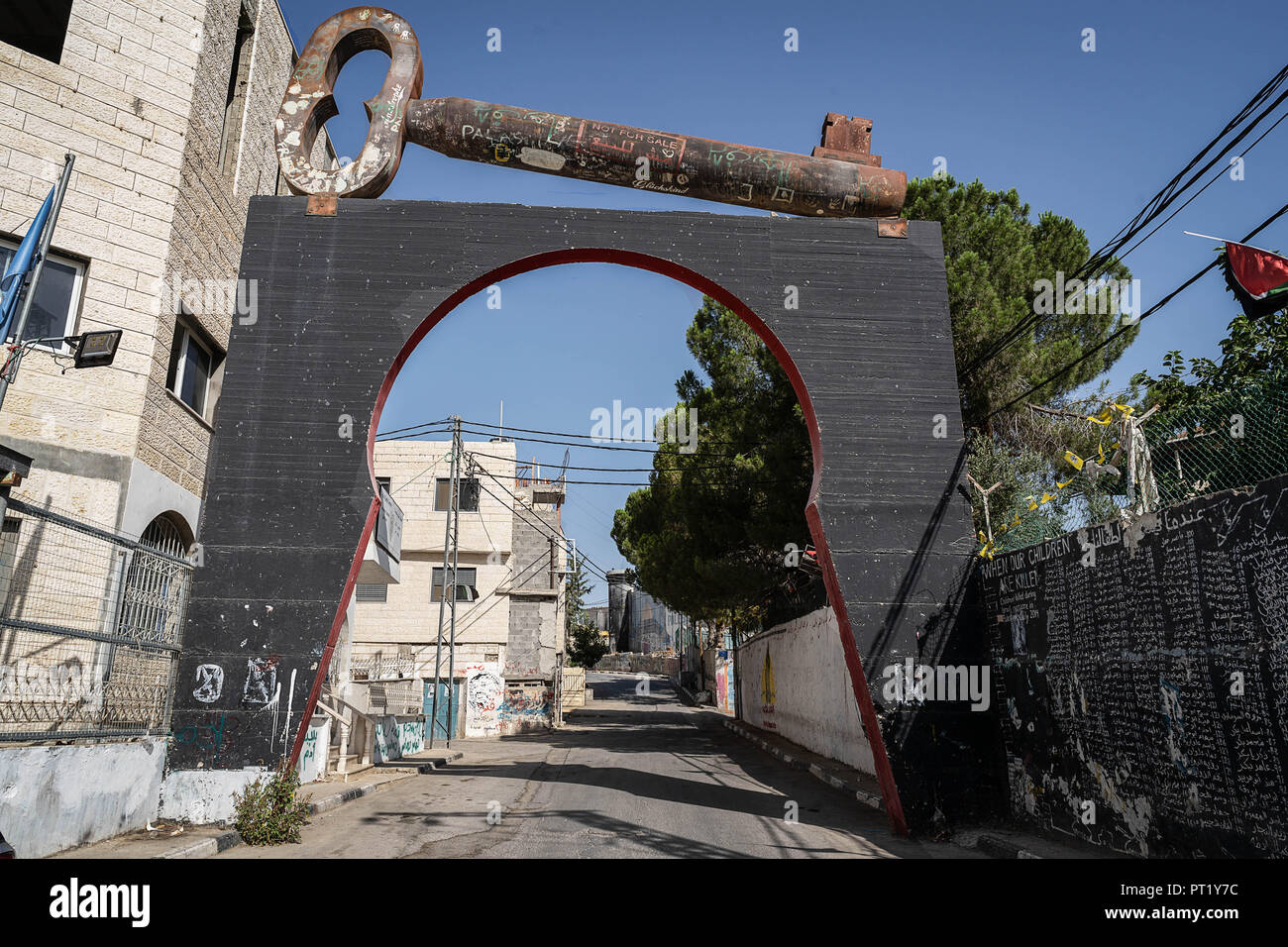 Bethlehem, Palestine. 10th Feb, 2018. The entrance to Aida refugee camp seen with a key that represents their freedom in the hope that one day they will have their land back and be able to return to their homes during the summer camp.The Return Summer Camp was organised for children of the Aida refugee camp, it was established in 1950 by the Palestinians who were expelled from their homes from 27 towns throughout Palestine, namely Nasra, Tabaria, Jerusalem, Acre, Jaffa, Haifa and Hebron. This is a 4th generation of refugees, 130 children ranging from 4 to 16 years of age being overlooked Stock Photo