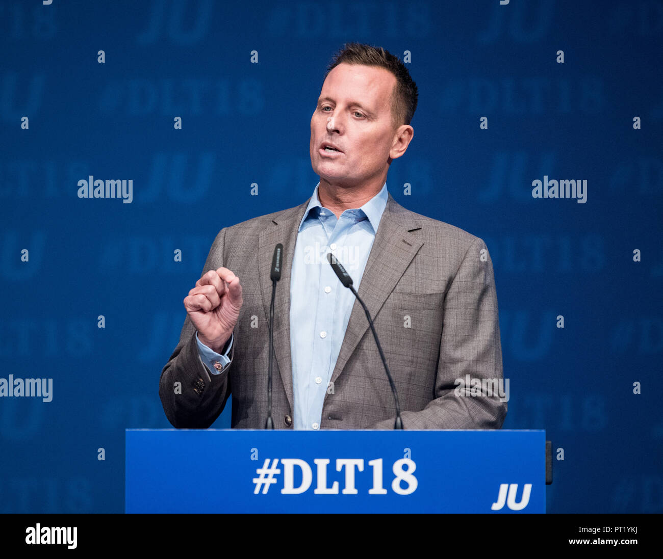05 October 2018, Schleswig-Holstein, Kiel: Richard Grenell, US Ambassador to Germany, speaking during the Germany Day of the Young Union (JU). Grenell acknowledged the close relations between Germany and the USA, but at the same time reaffirmed the demands made by US President Trump to Germany and the EU. Photo: Daniel Bockwoldt/dpa Stock Photo