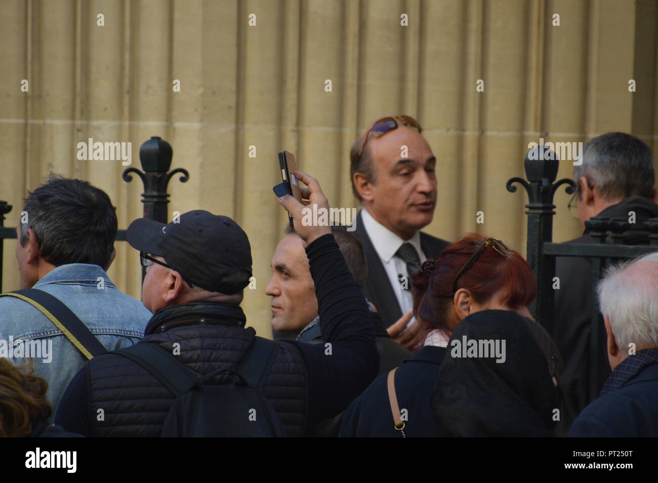 Paris, France. 06th Oct, 2018. Funeral ceremony and homage for the french singer, Charles Aznavour. Armenian Church of Paris, church Saint Jean-Baptiste. 6th October 2018 . 10h  ALPHACIT NEWIM / Alamy Live News Credit: Alphacit NEWIM/Alamy Live News Stock Photo
