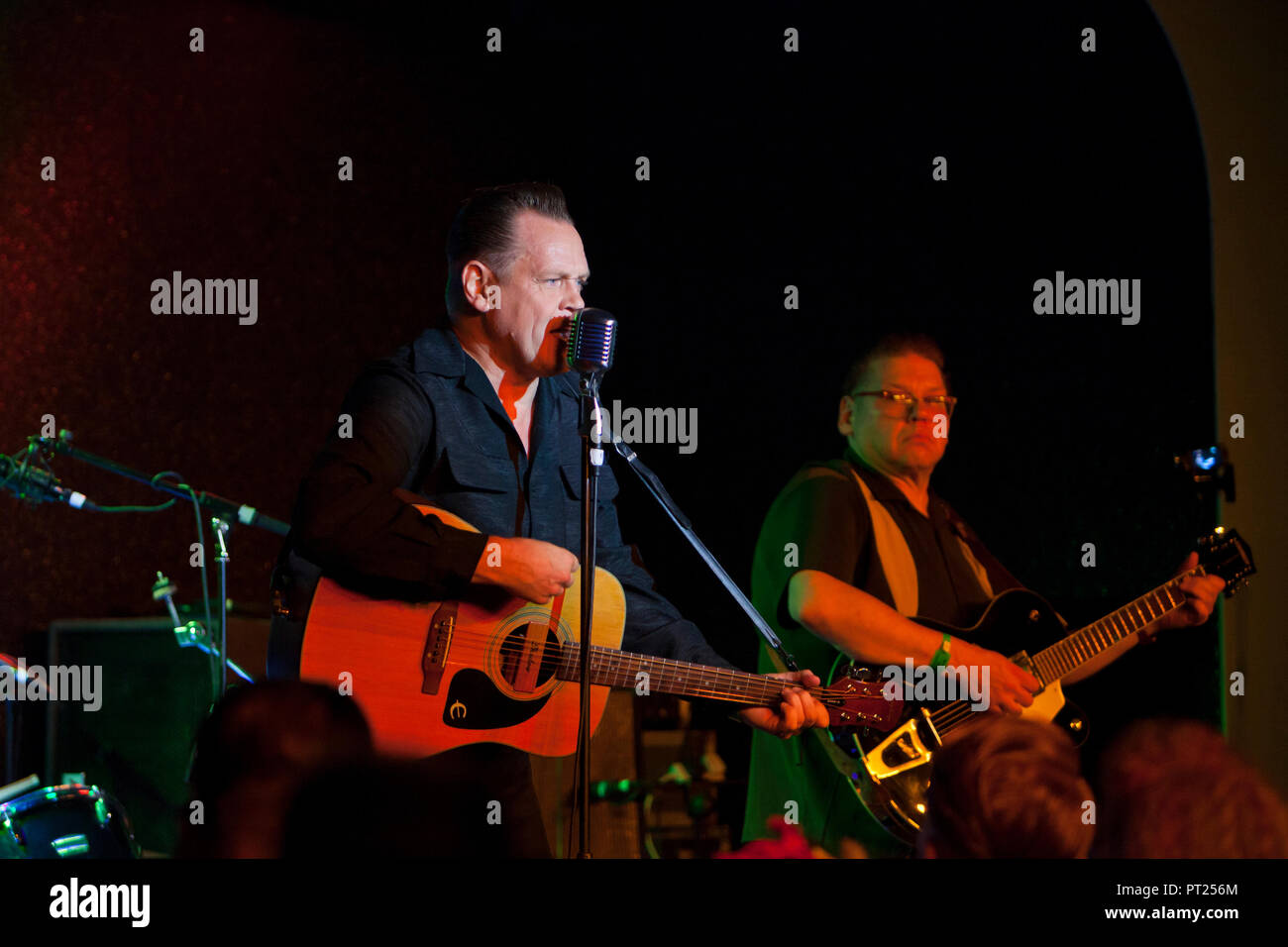 Norfolk, UK. 5 October 2018.  Hemsby Rock n Roll Weekender. Rockabilly act Jack Baymoore & the Bandits perform at Hemsby's last Rock n Roll Weekender. Credit: Adrian Buck/Alamy Live News Stock Photo