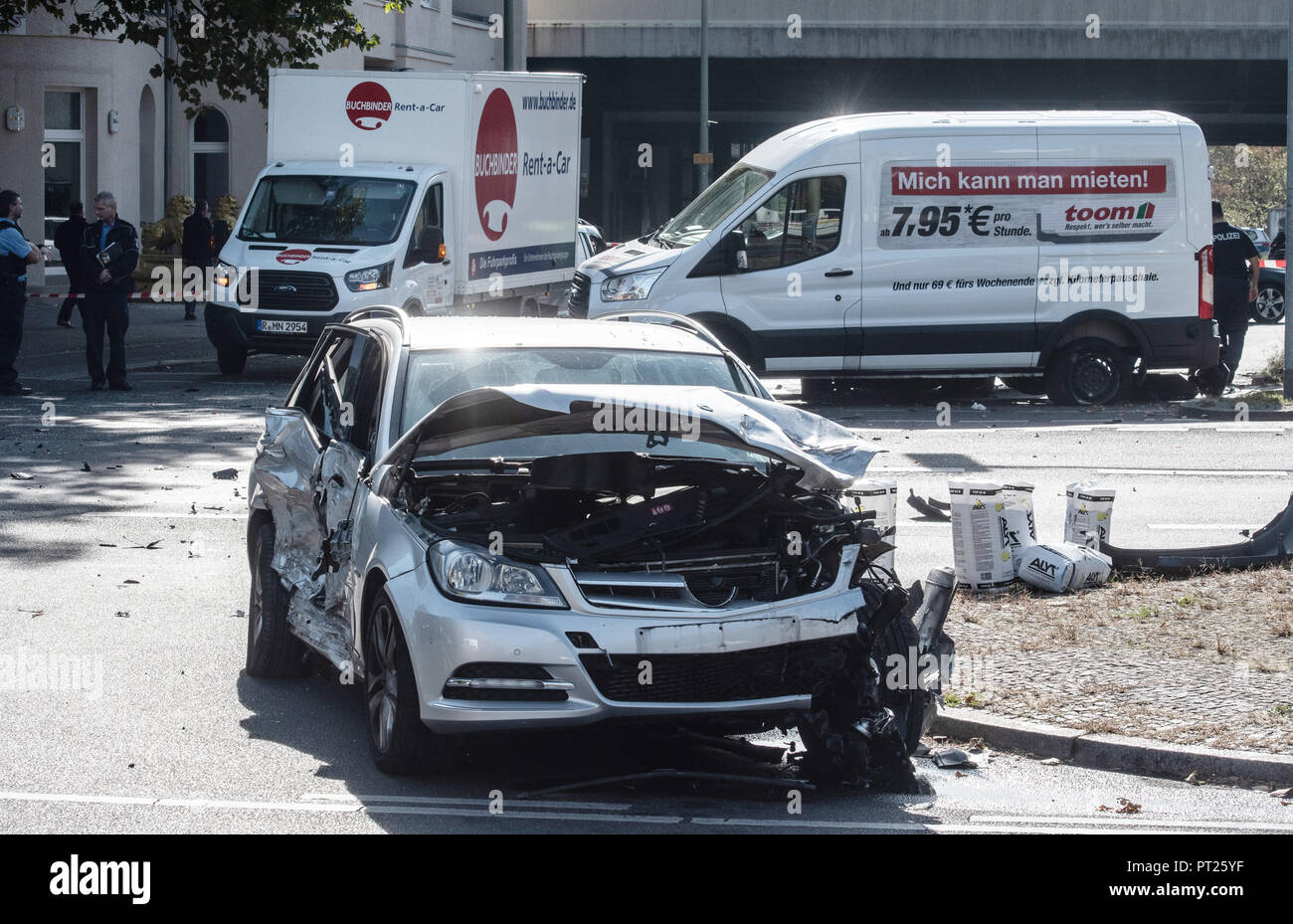 Berlin, Germany. 6 Germany 2018. Damaged vehicles parked at the  intersection at Bundesplatz ater an accident. Three cars and two vans were  involved in the accident, five people were seriously injured and