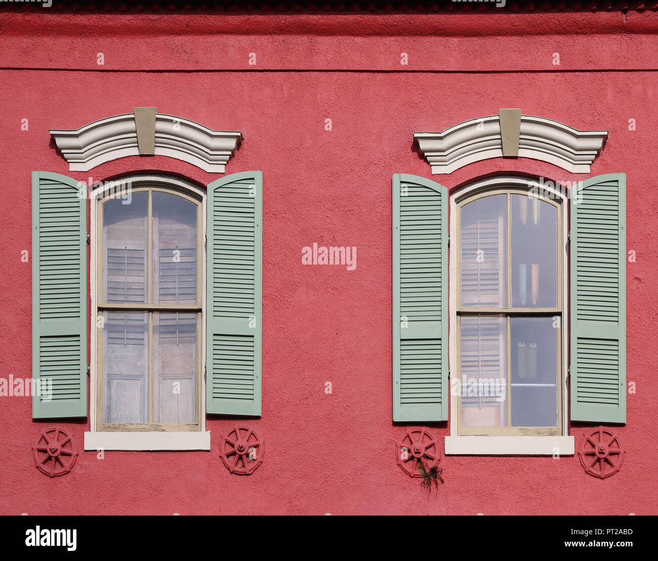 Fancy windows hi-res stock photography and images - Alamy