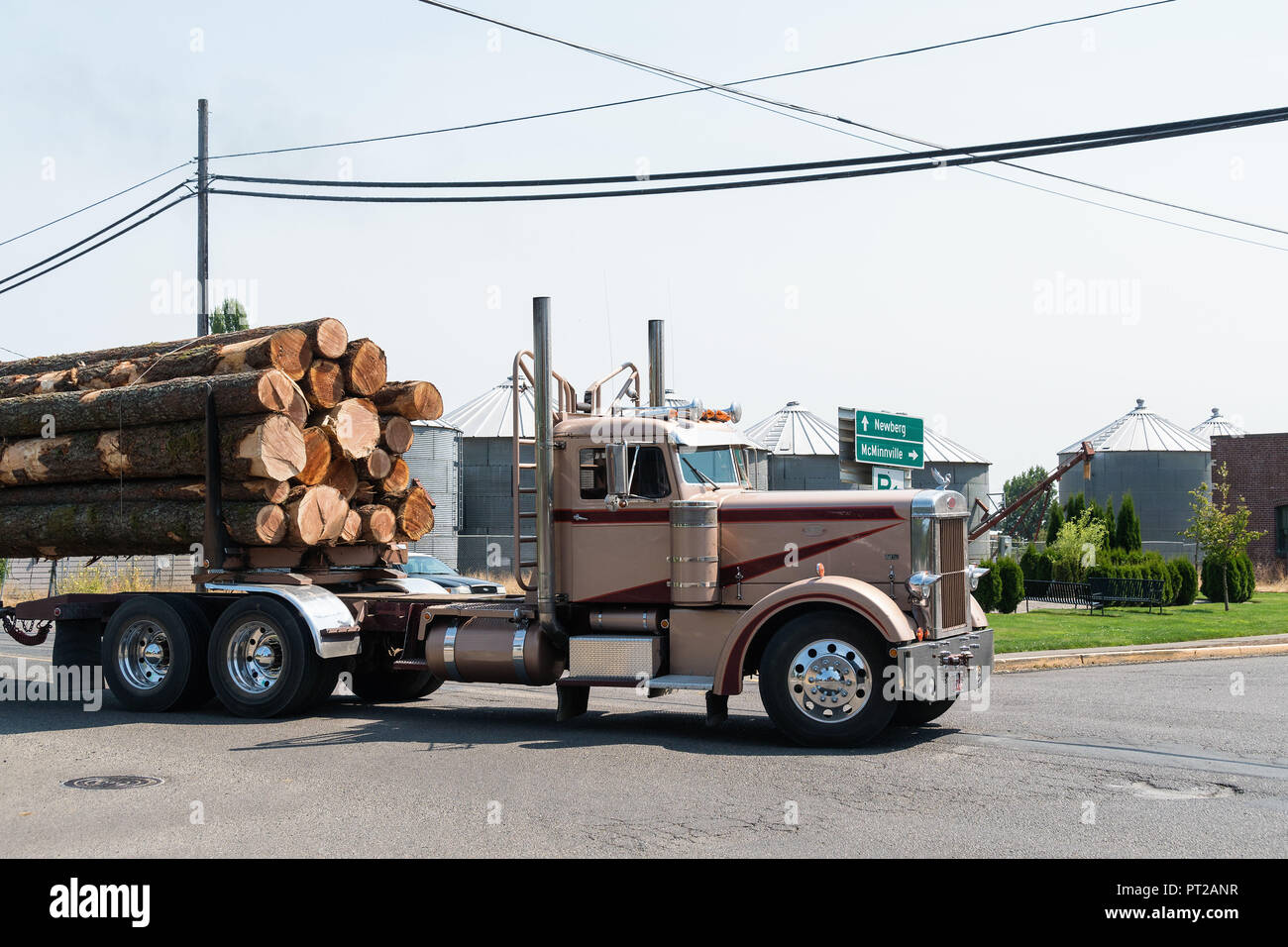 Oregon, Carlton, truck Stock Photo Alamy