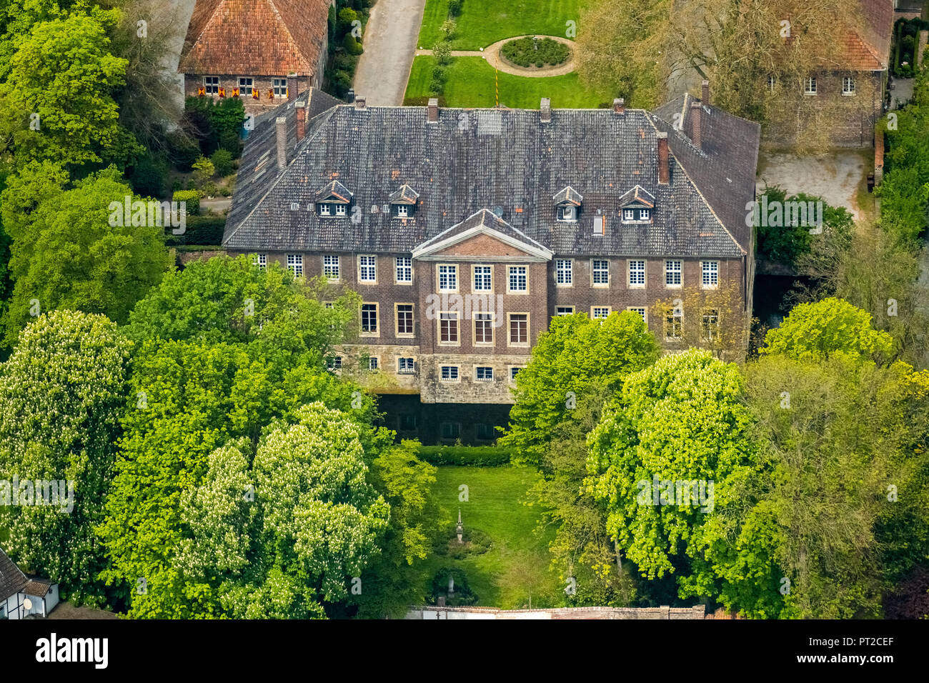 Castle Drensteinfurt at the Werse, Church St. Regina, Drensteinfurt, Münsterland, North Rhine-Westphalia, Germany, Europe Stock Photo