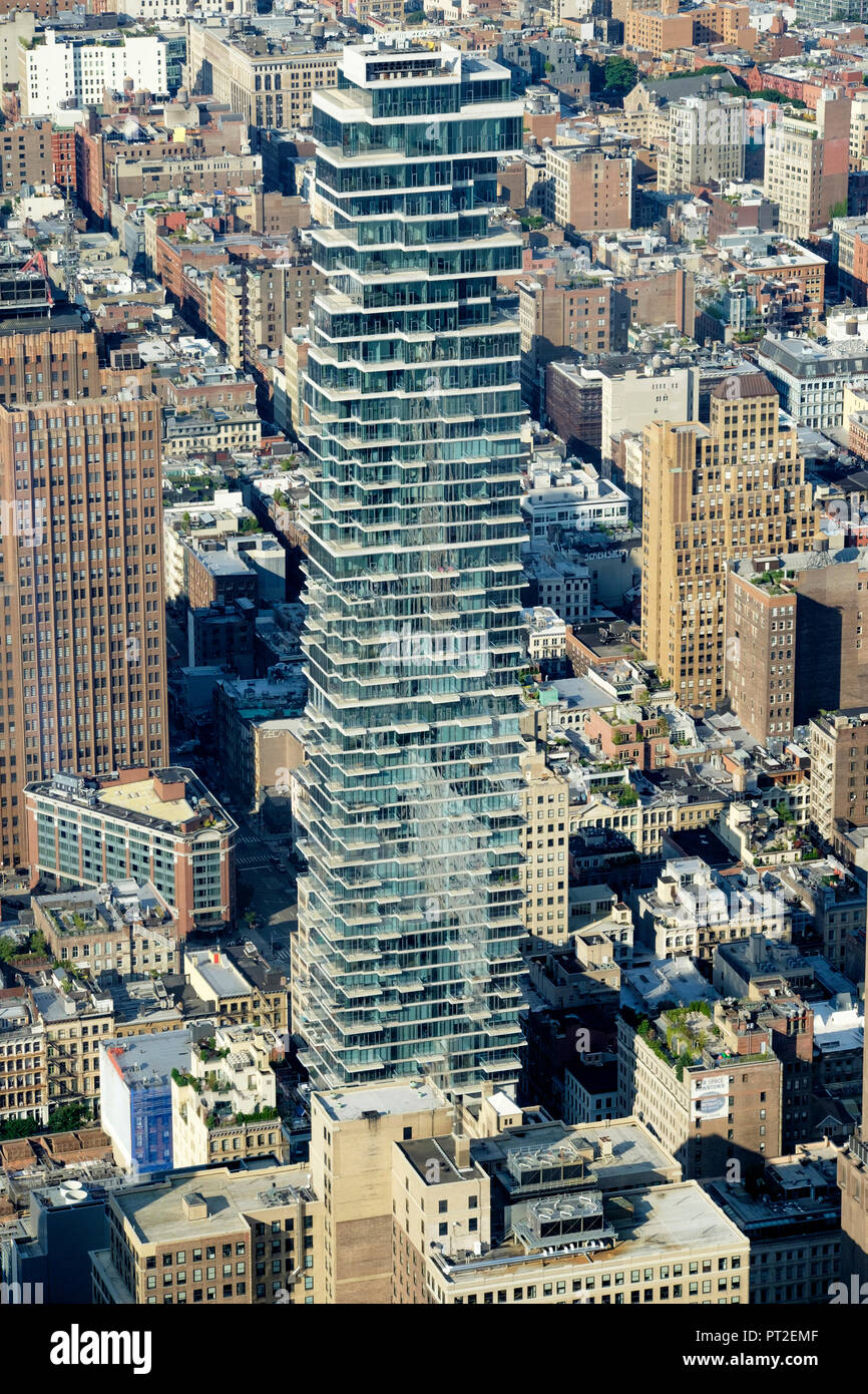 Manhattan skyscraper hi-res stock photography and images - Alamy