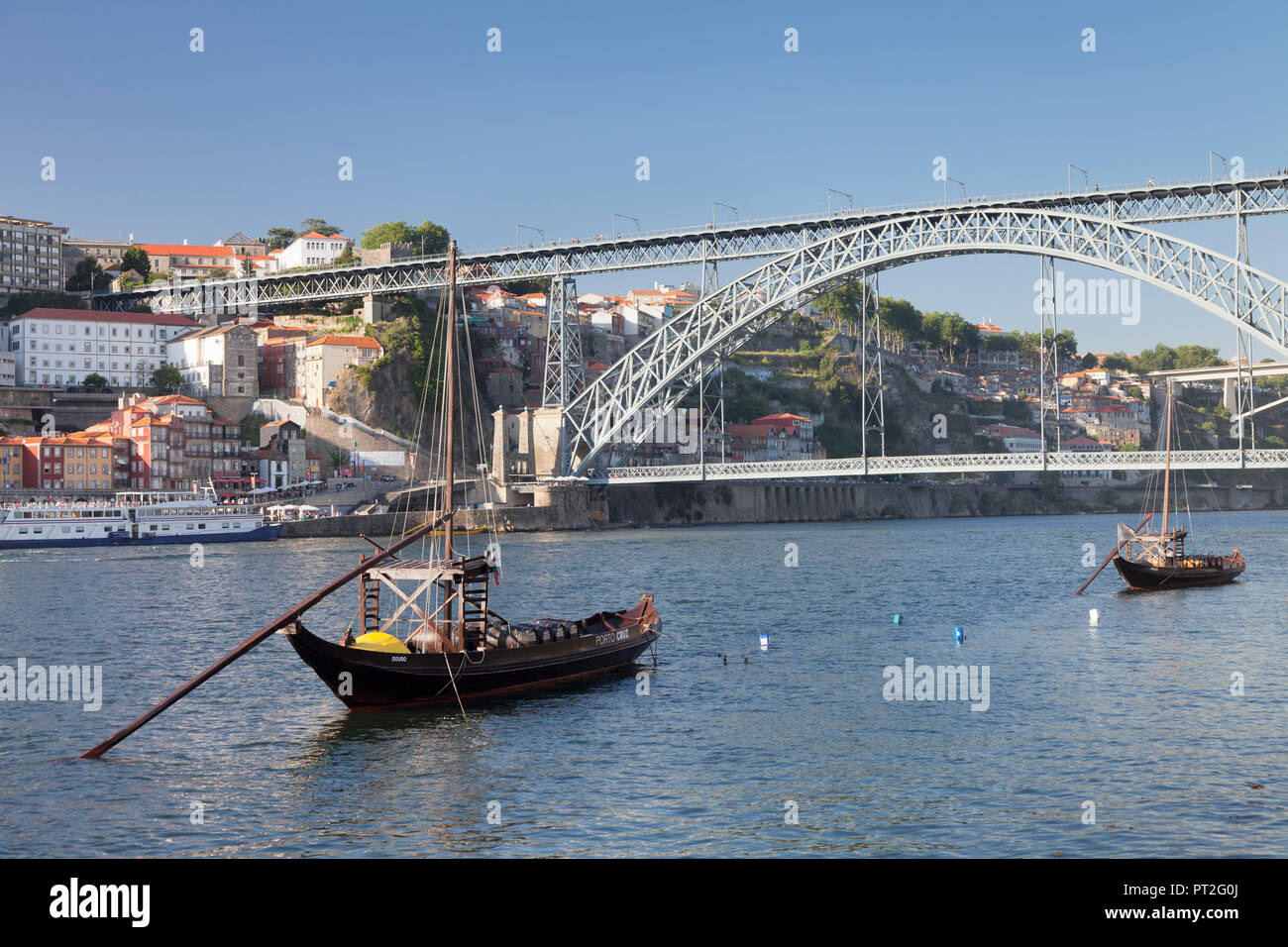 Rabelo Boats on the Douro, Ponte Dom Luis I. Bridge, UNESCO World Heritage Site, Porto, Norte Region, Portugal Stock Photo