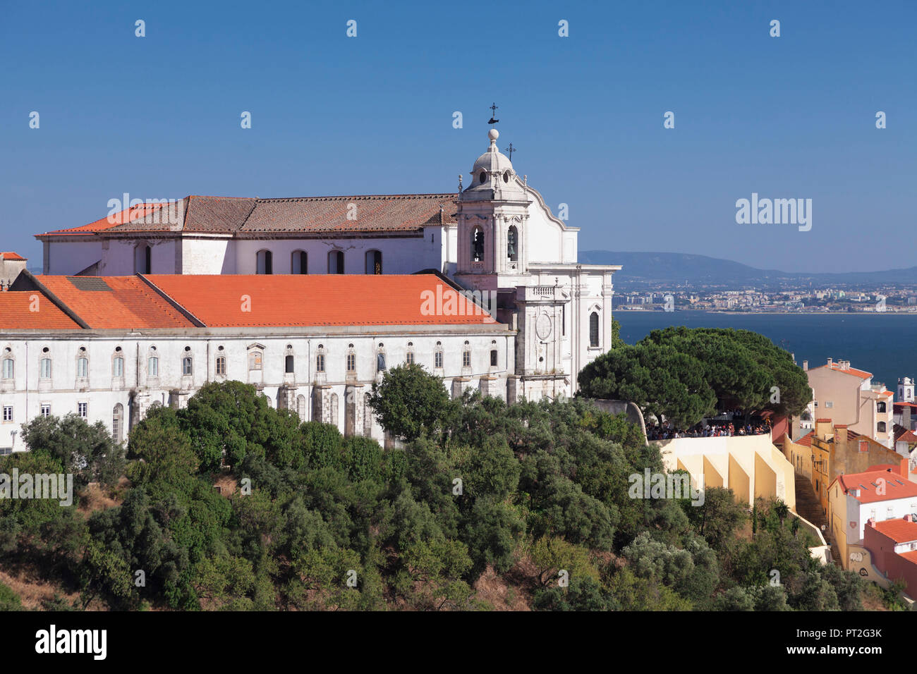Lisboa igreja da graca hi-res stock photography and images - Alamy