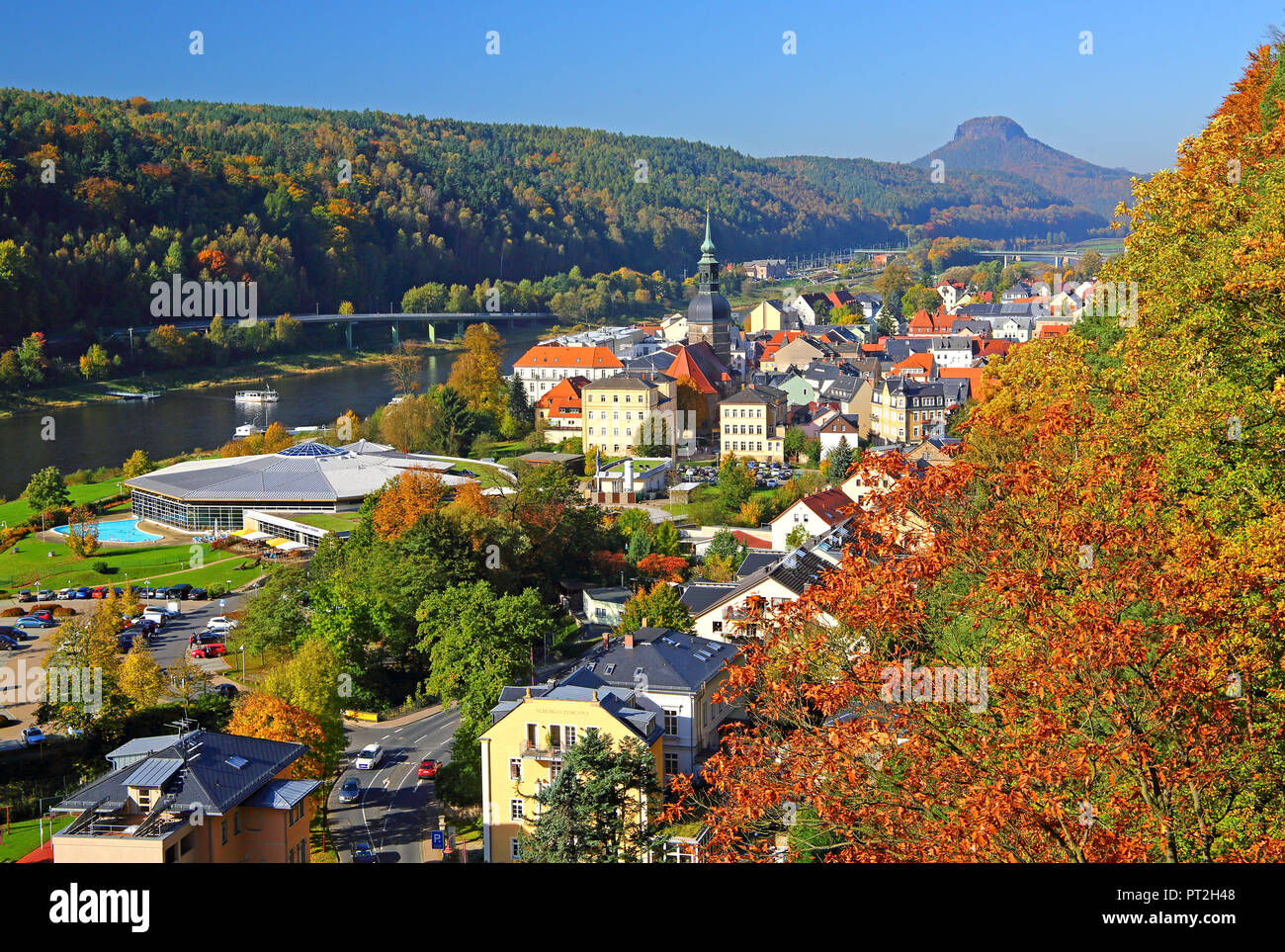 Town overview with Tuscan spa and St. John's Church against Lilienstein, Bad Schandau, Elbe Sandstone Mountains, Elbe, Saxon Switzerland, Saxony, Germany Stock Photo