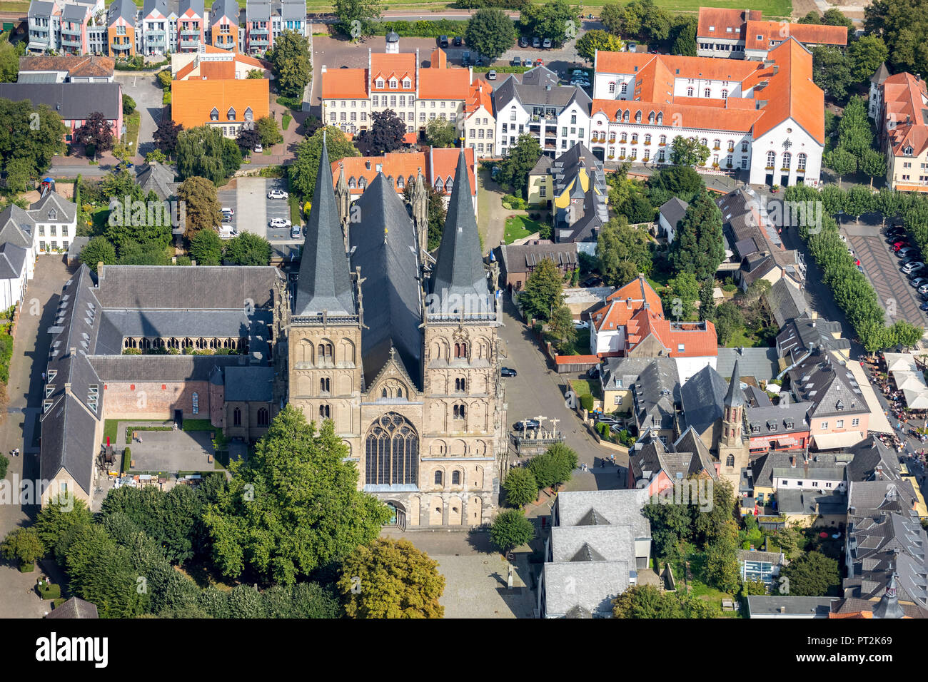City center Xanten, Cathedral Sankt Viktor, Abbey Museum Xanten, Xanten, Lower Rhine, Rhine, North Rhine-Westphalia, Germany Stock Photo