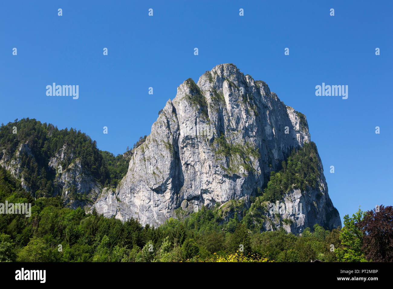 Austria, Upper Austria, Salzkammergut, Mondsee, Mondseeland, Drachenwand, view to Drachenwand fixed rope route Stock Photo
