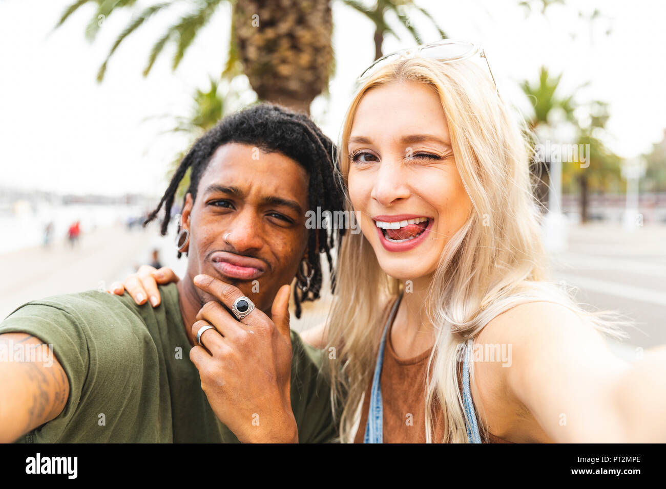 Multicultural selfie hi-res stock photography and images - Alamy